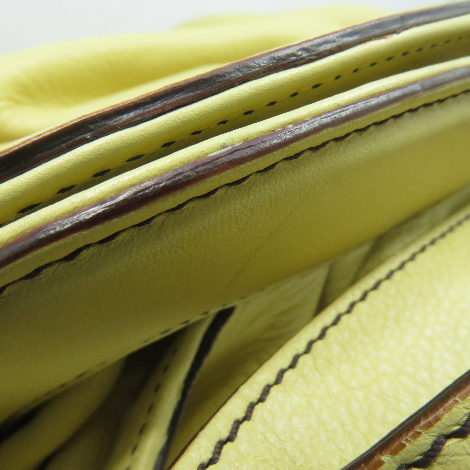 FENDI 牛皮皮革Borsa Doctor銀扣手挽袋淺黃色
