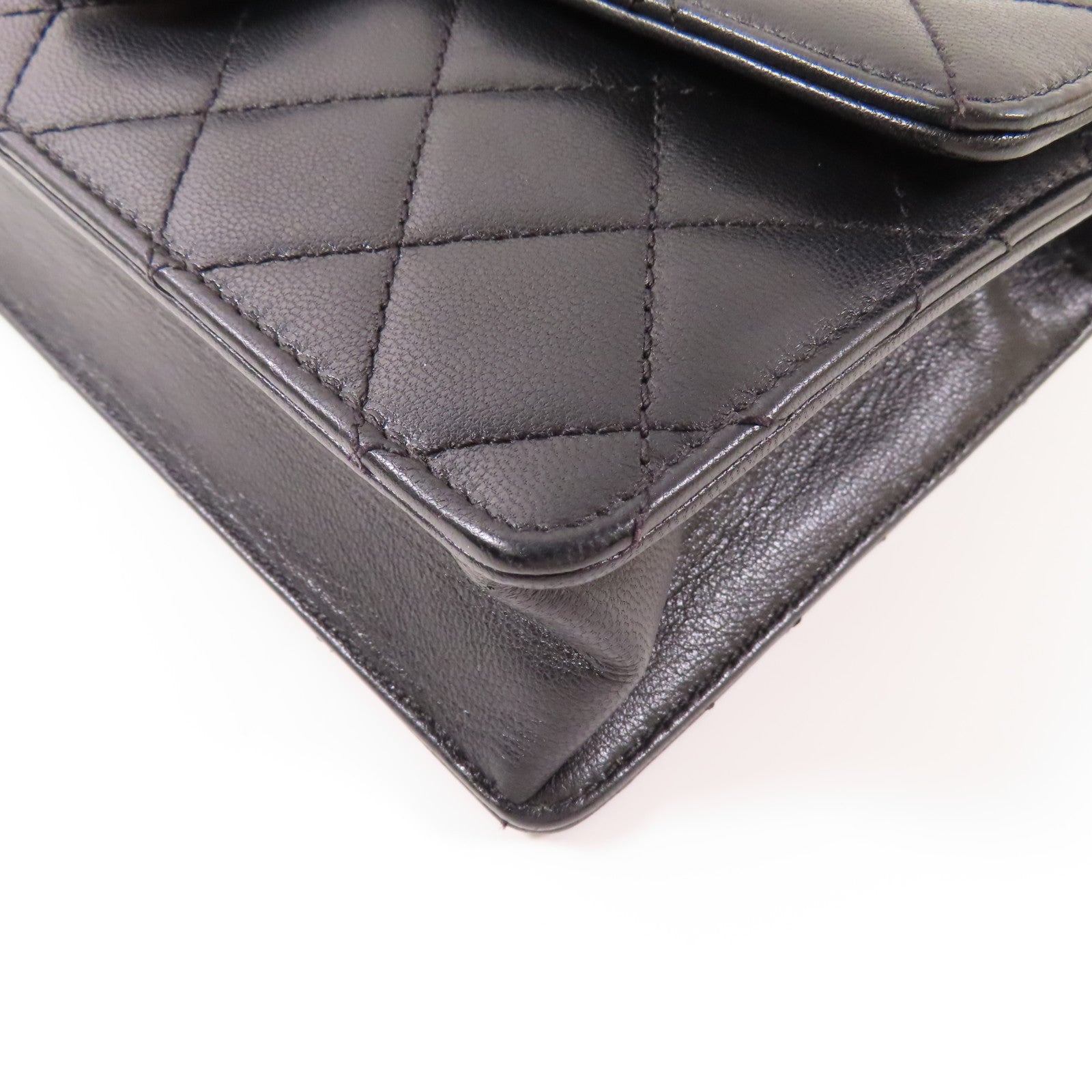 CHANEL 牛皮皮革Chain Shoulder金扣鏈帶肩背袋