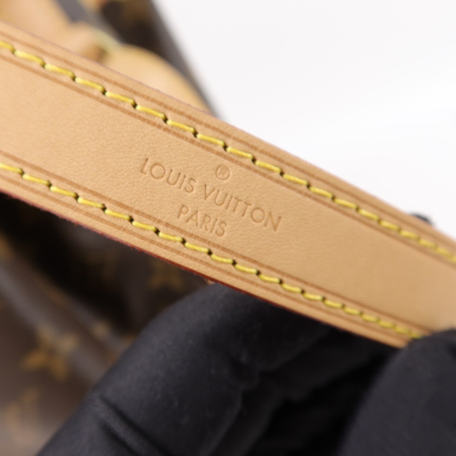 LOUIS VUITTON Monogram Petit Noe肩背袋