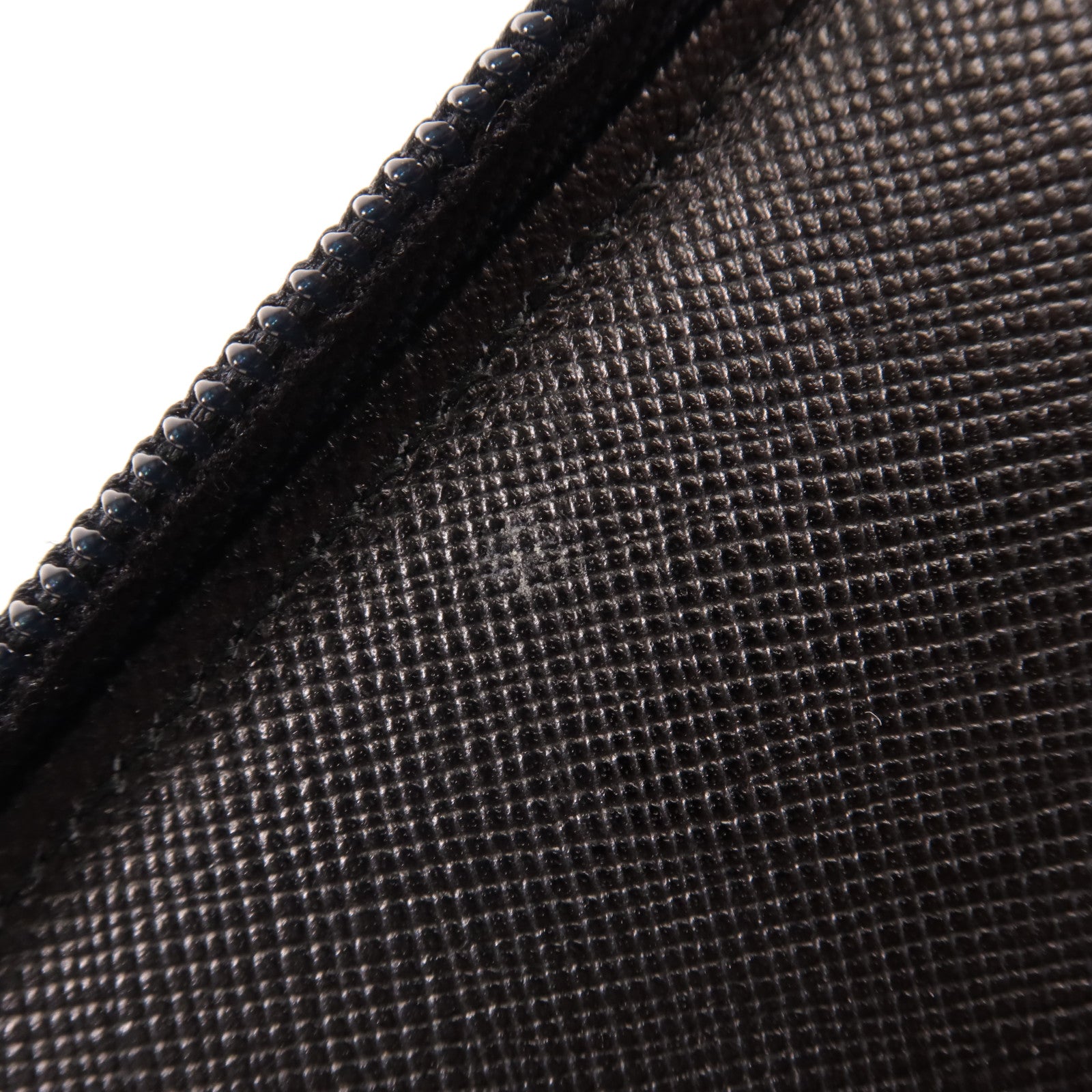 PRADA 牛皮皮革Zipped Wallet銀扣錢包