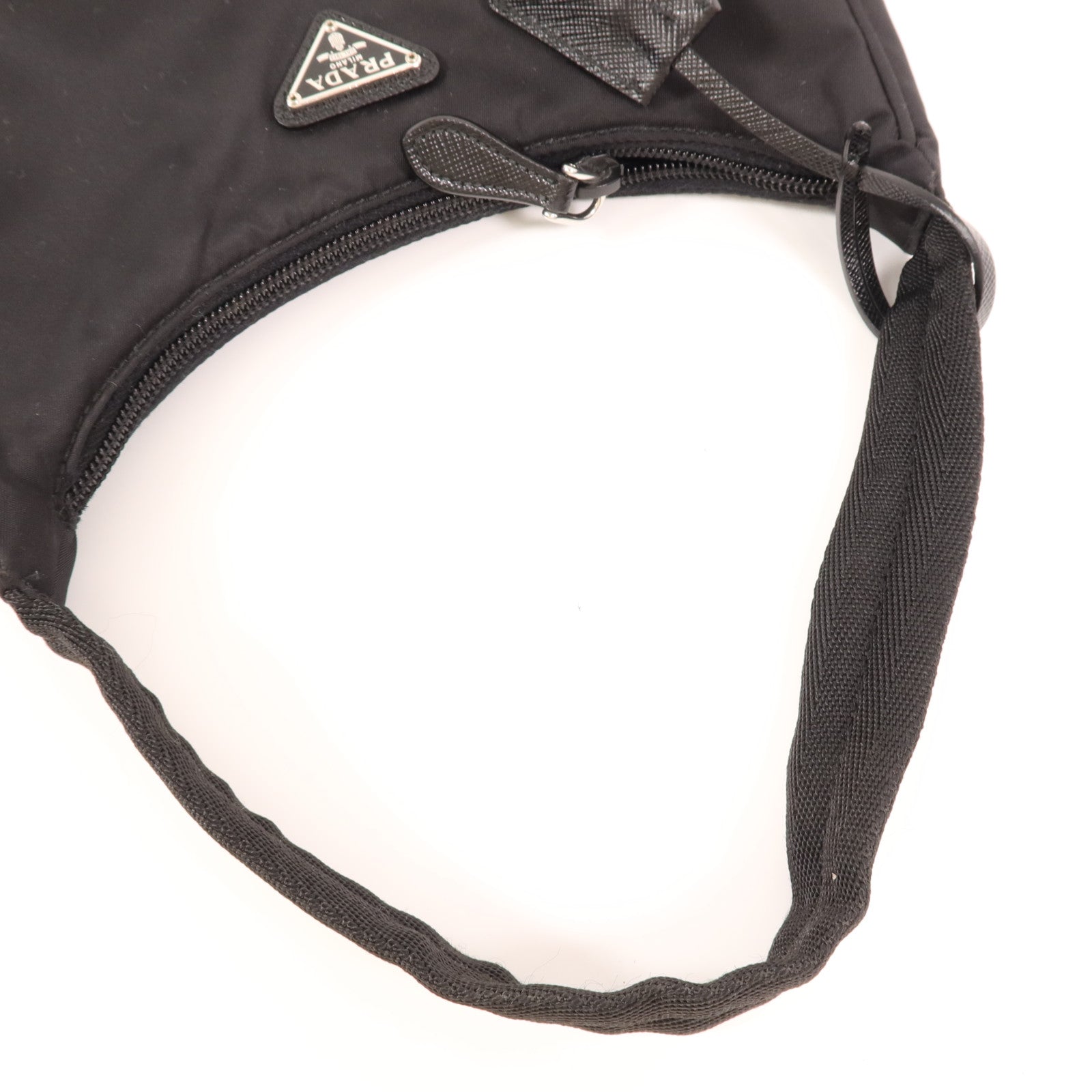 PRADA 尼龍Re-Edition 2000 Mini銀扣手挽袋