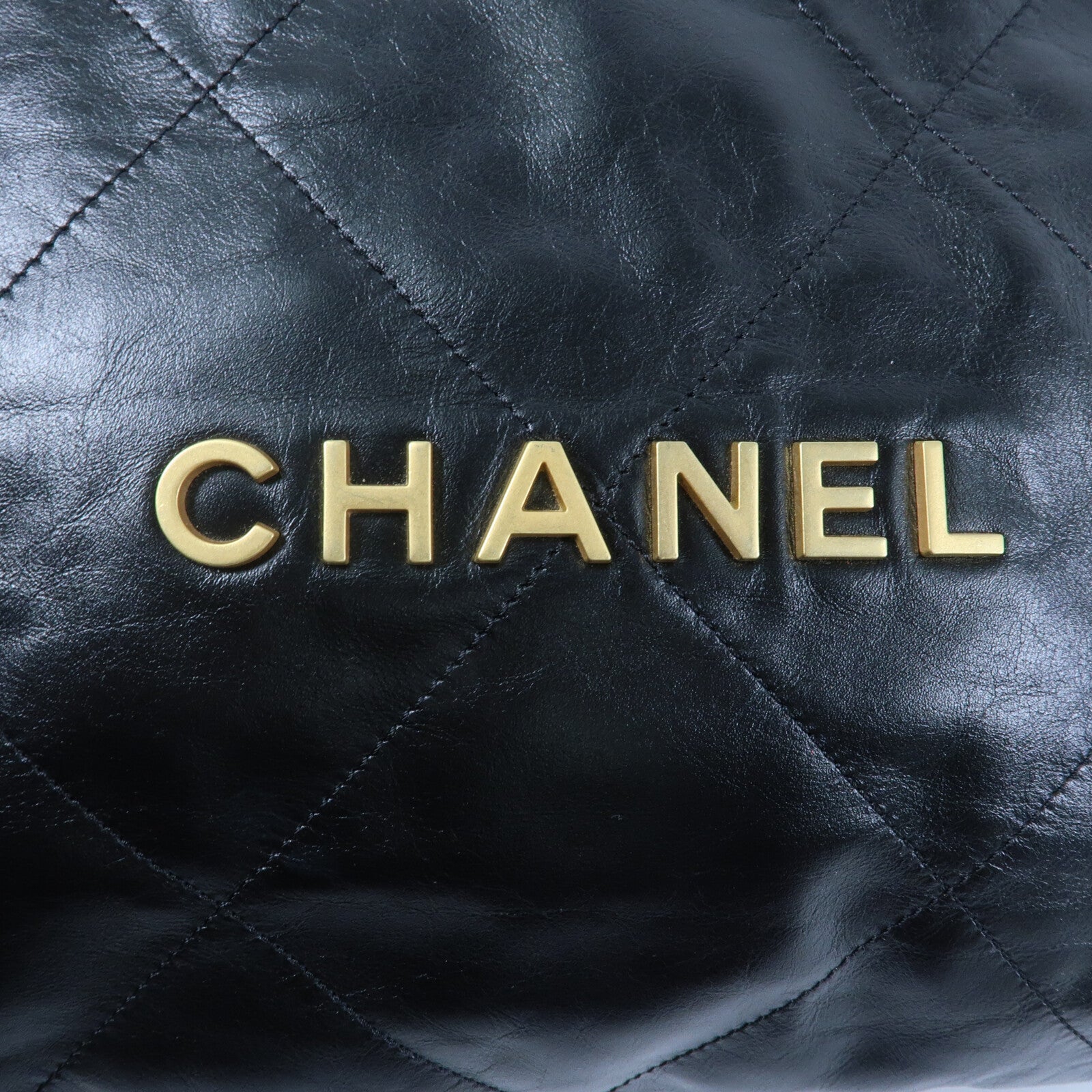 CHANEL 牛皮皮革Chanel 22 Backpack鏈帶背包