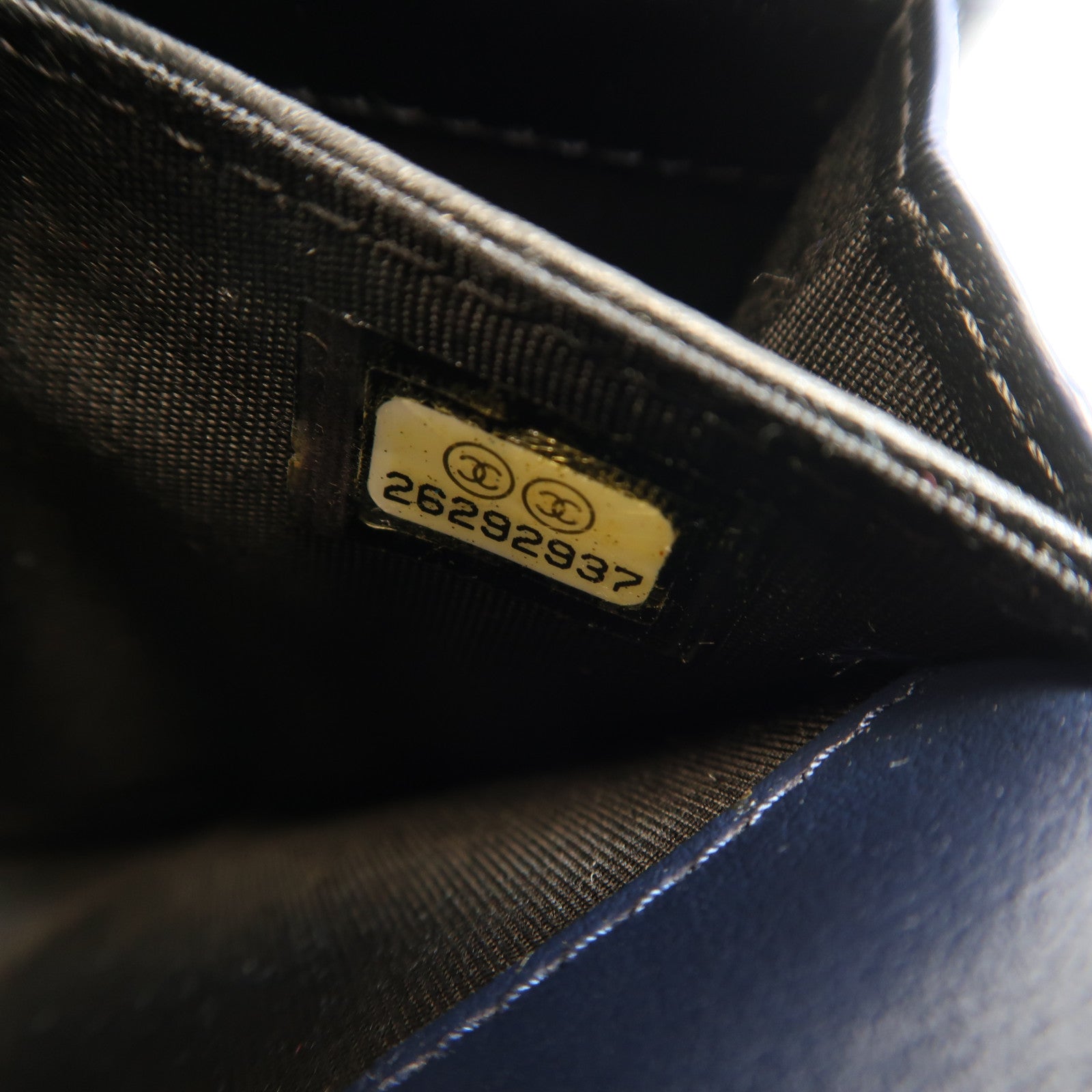 CHANEL 牛皮皮革Wallet金扣錢包