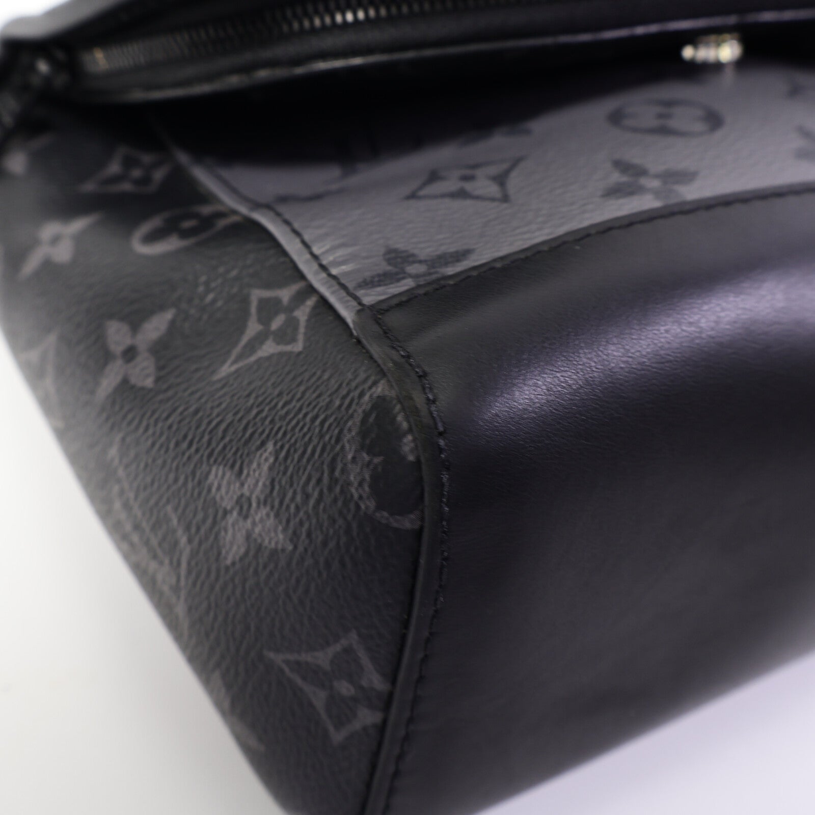 LOUIS VUITTON Monogram Eclipse Pulse肩背袋
