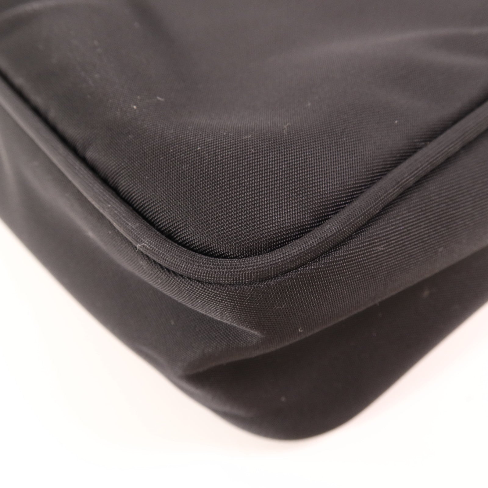 PRADA 尼龍Re-Edition 2000 Mini銀扣手挽袋