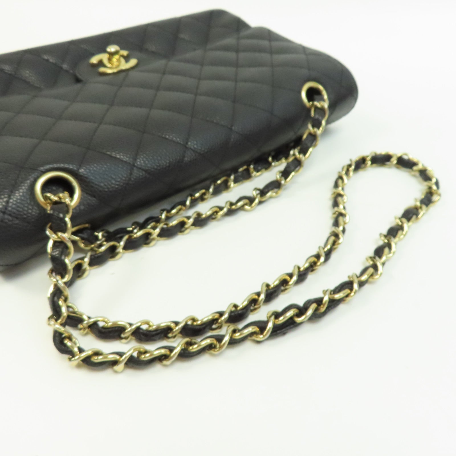 CHANEL 菱格Caviar皮革Classic 25金扣鏈帶肩背袋黑色