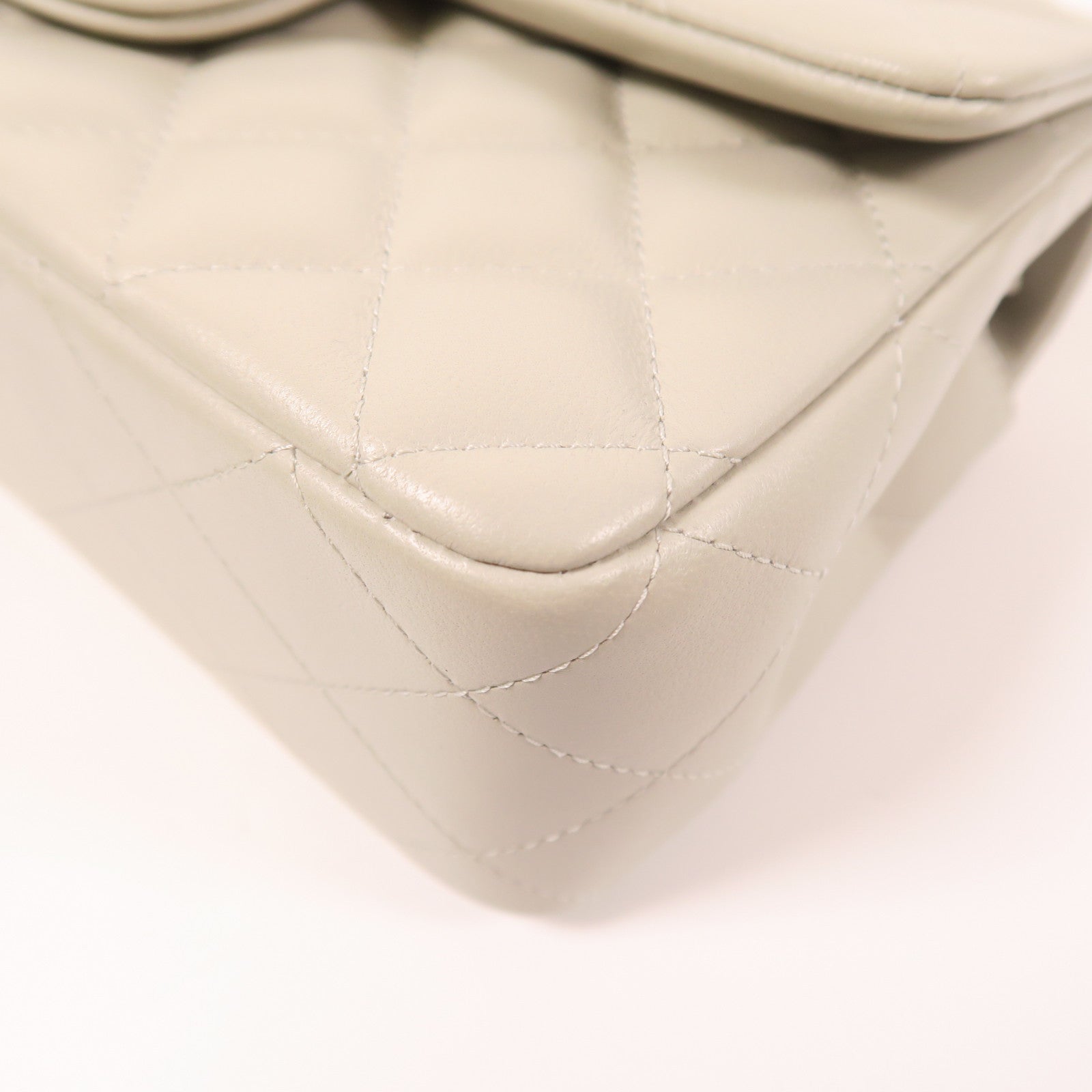 CHANEL 羊皮皮革Mini Classic 20金扣鏈帶肩背袋