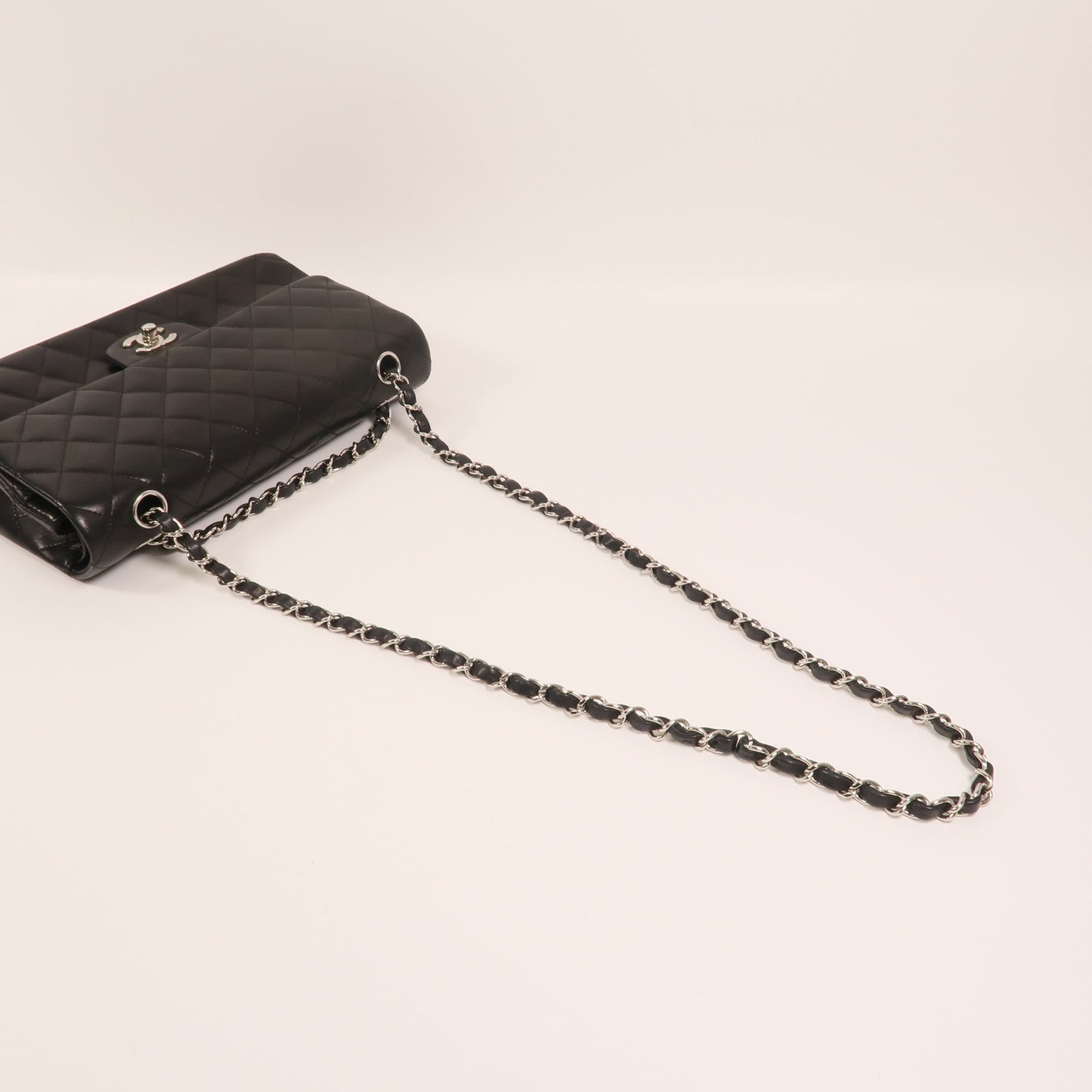 CHANEL 羊皮皮革Classic 25銀扣鏈帶肩背袋