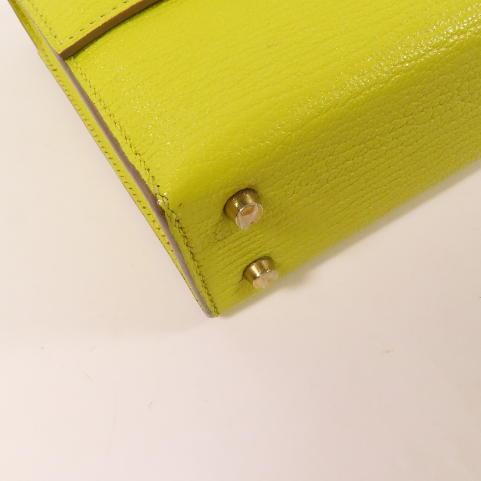 HERMES Chevre皮革Verrou Mini金扣鏈帶肩背袋Lime