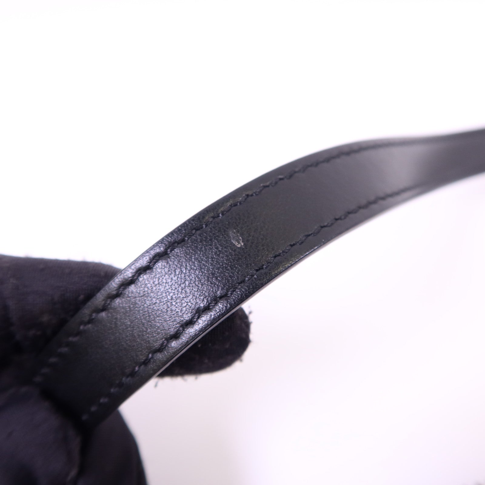 GUCCI 牛皮皮革GG Marmont Small金扣鏈帶肩背袋