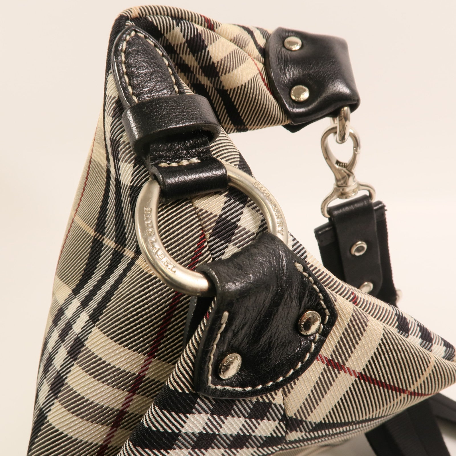 BURBERRY 尼龍Shoulder Bag銀扣肩背袋