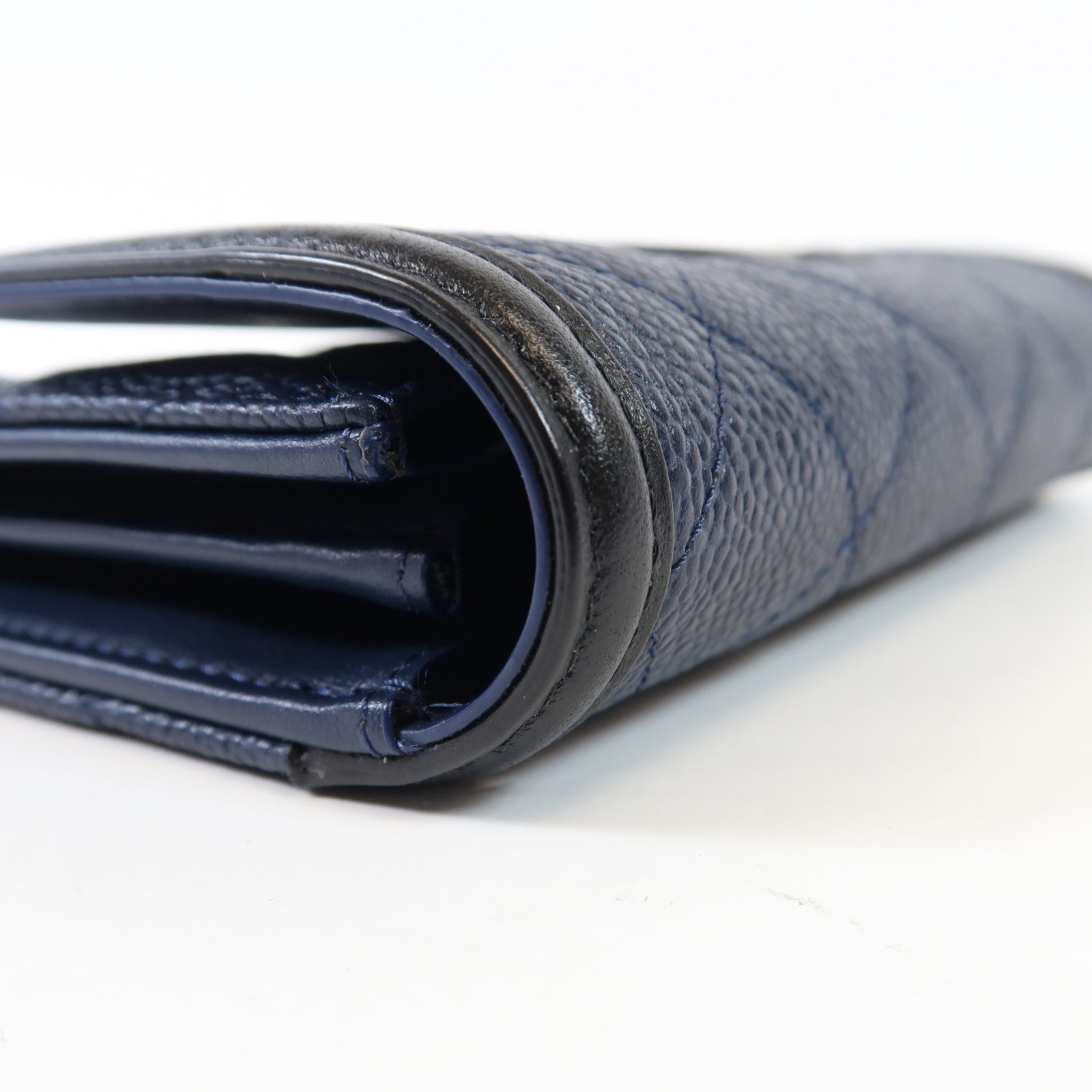 CHANEL 牛皮皮革Wallet金扣錢包