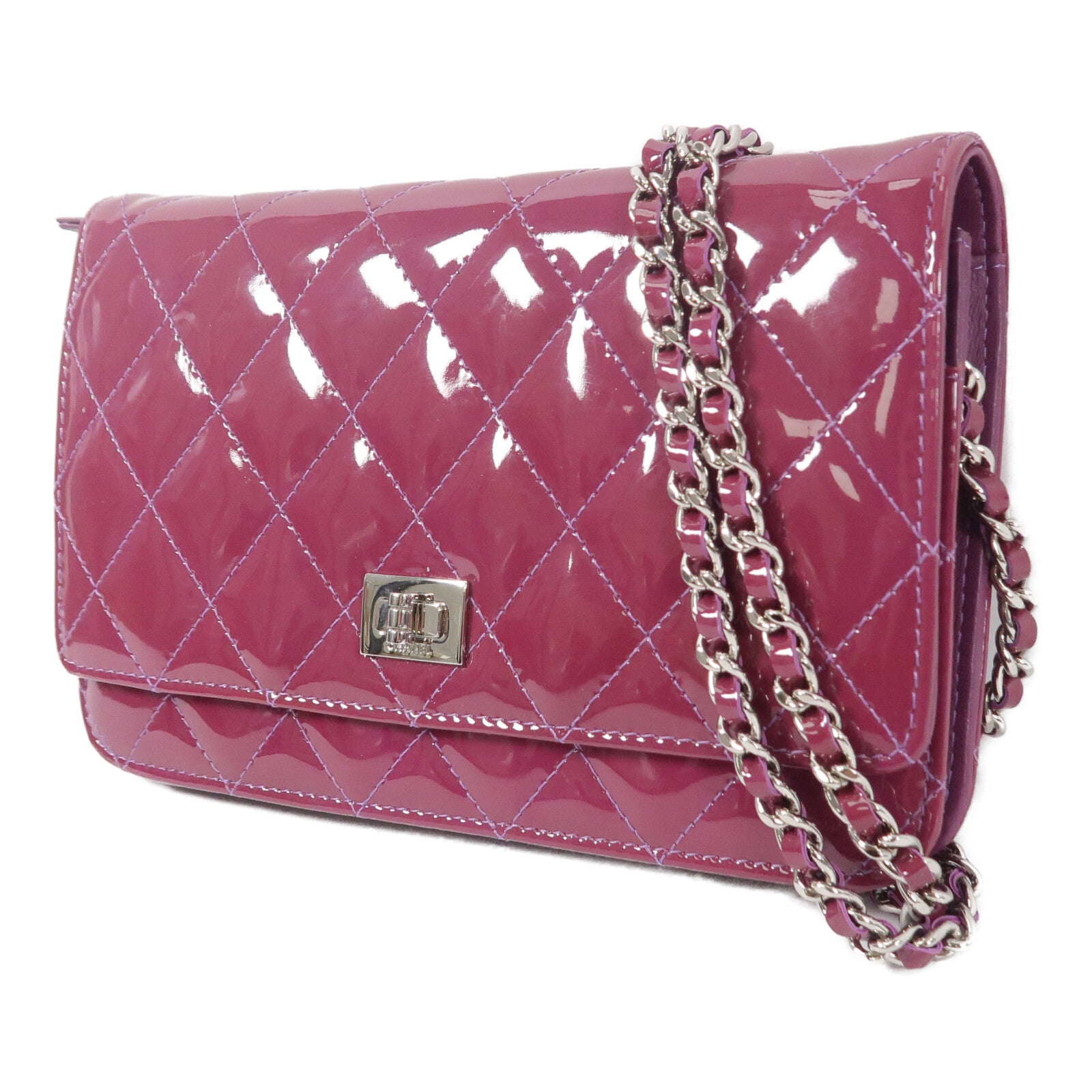 CHANEL 漆皮皮革2.55 Wallet On Chain鏈帶肩背袋