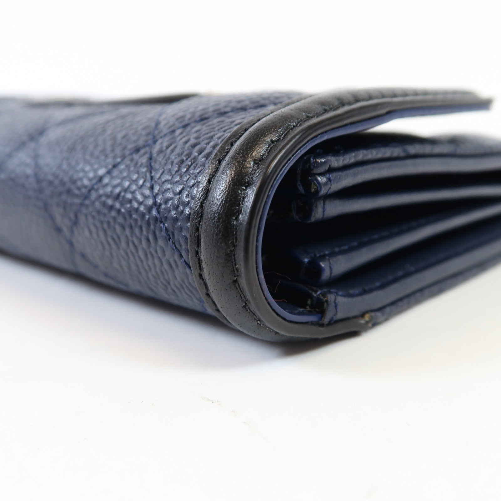 CHANEL 牛皮皮革Wallet金扣錢包