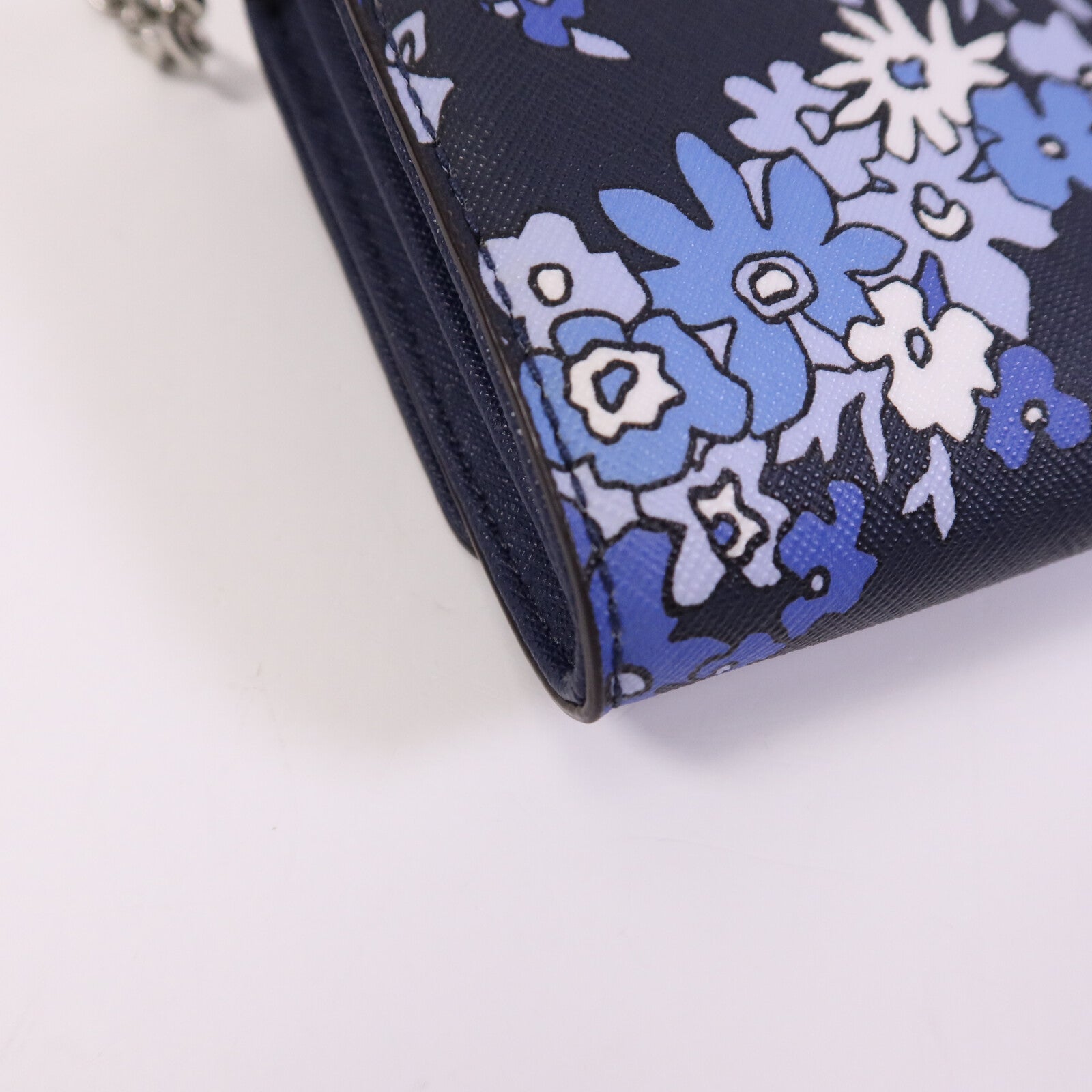 Michael Kors 塗層帆布Shoulder Bag銀扣肩背袋