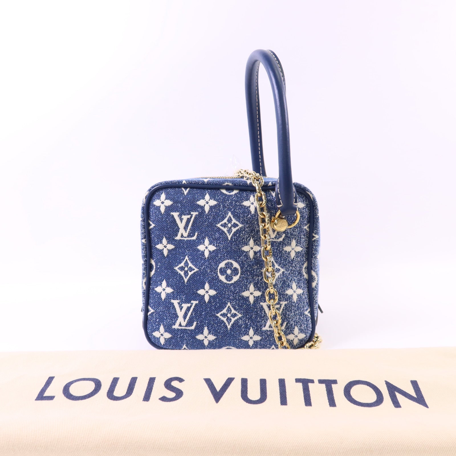 LOUIS VUITTON Monogram Denim Square Bag金扣手挽袋