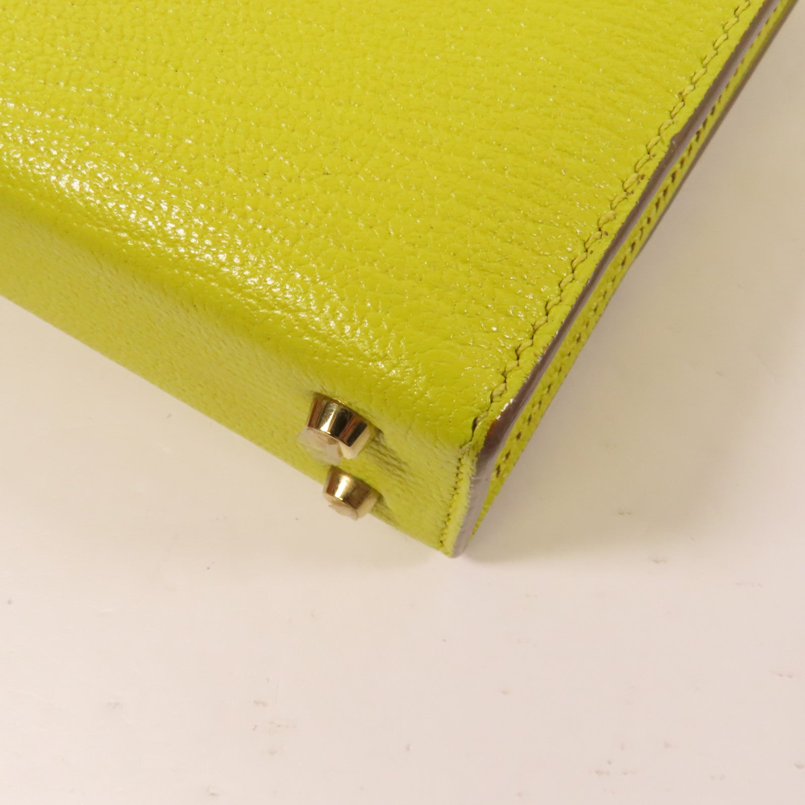 HERMES Chevre皮革Verrou Mini金扣鏈帶肩背袋Lime