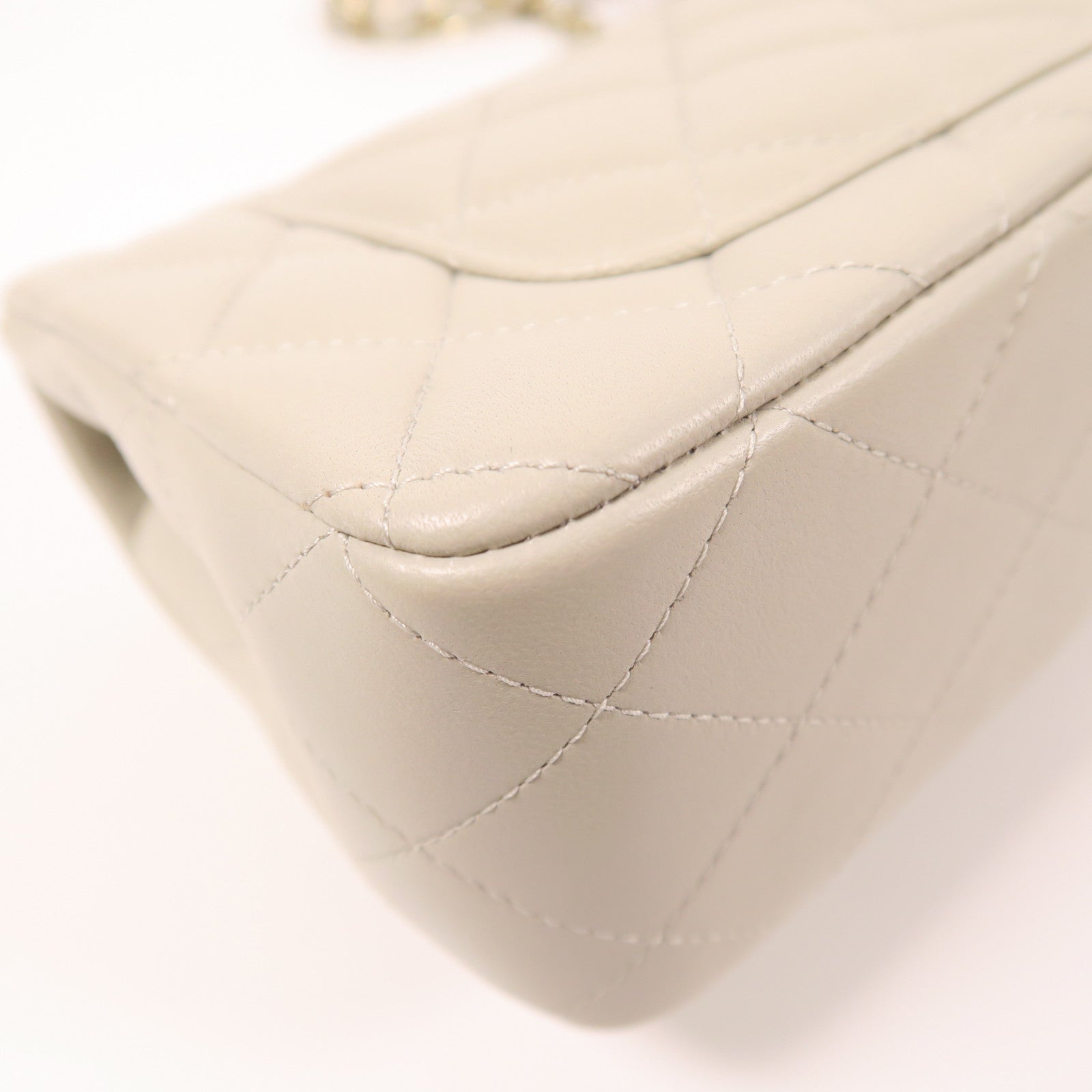 CHANEL 羊皮皮革Mini Classic 20金扣鏈帶肩背袋