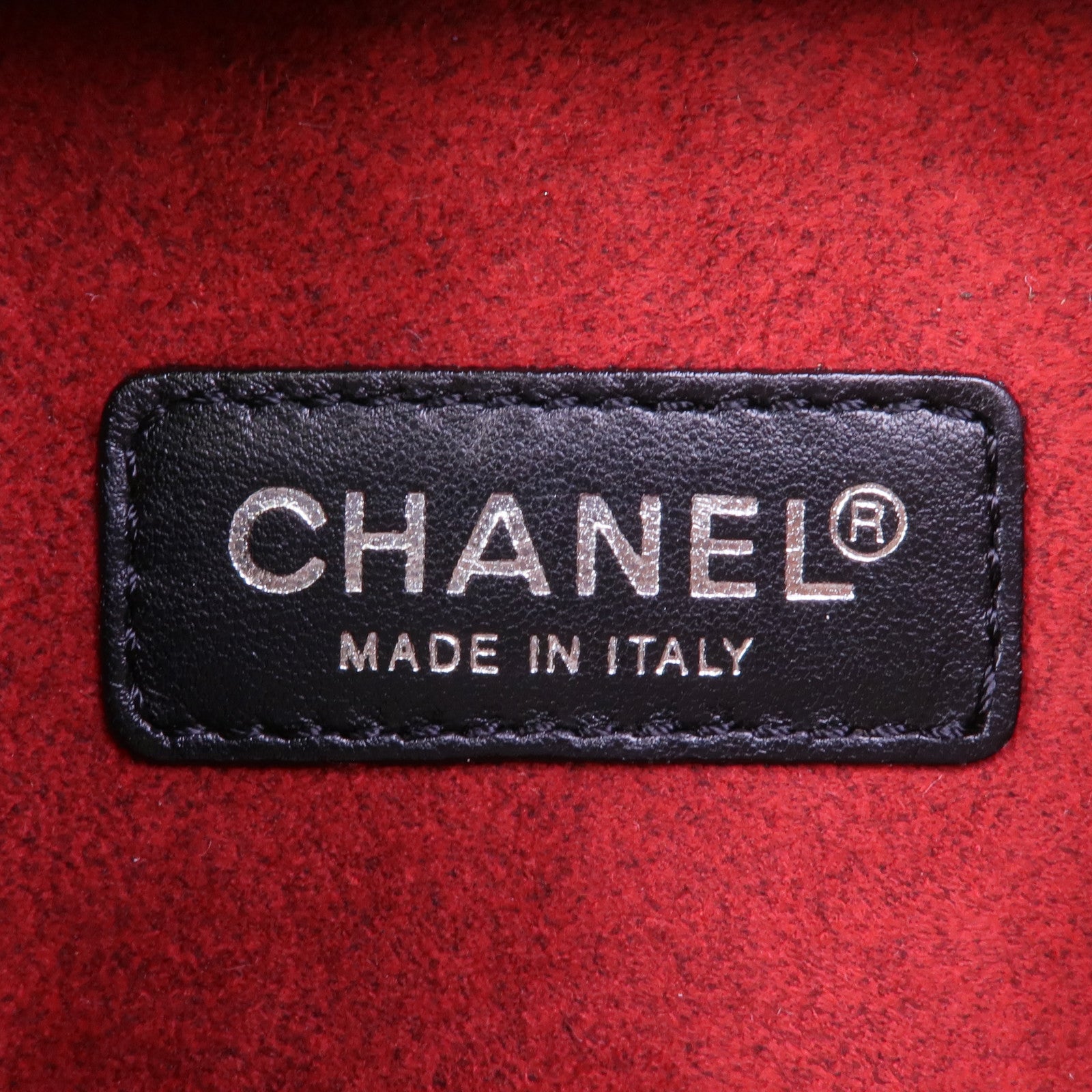 CHANEL 漆皮皮革Clutch Bag銀扣手挽袋