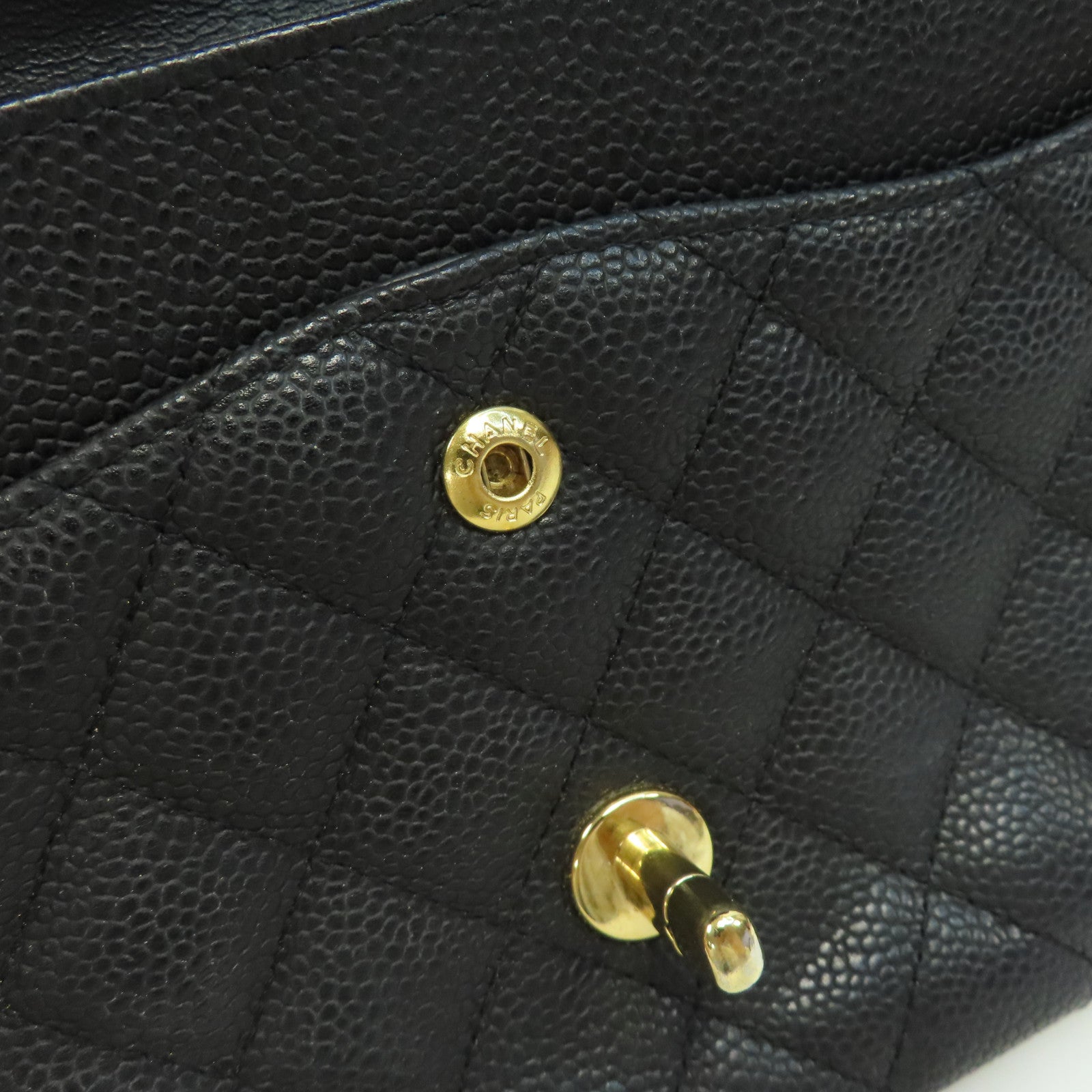 CHANEL 菱格Caviar皮革Classic 25金扣鏈帶肩背袋黑色