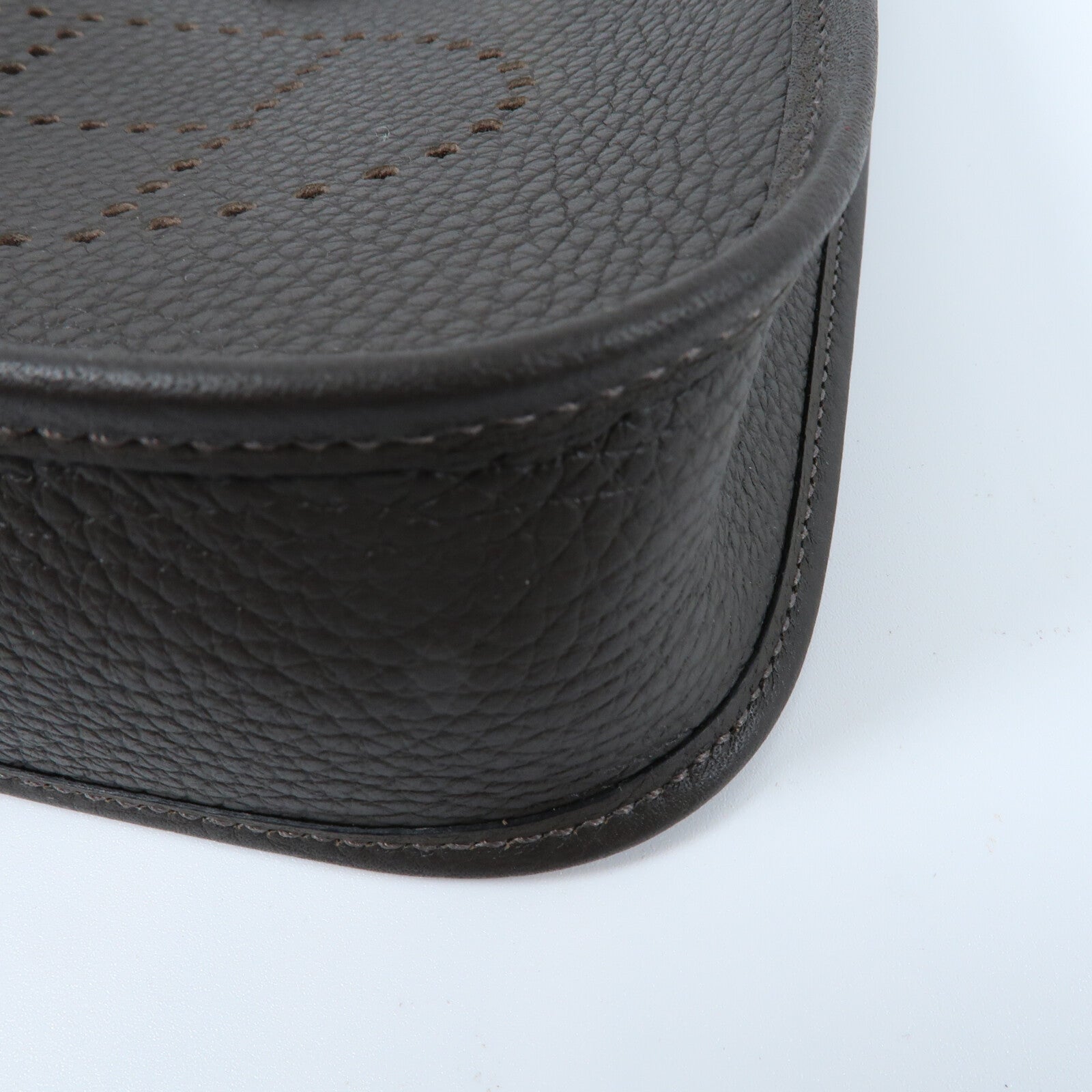 HERMES Clemence皮革Evelyne TPM肩背袋Ebene