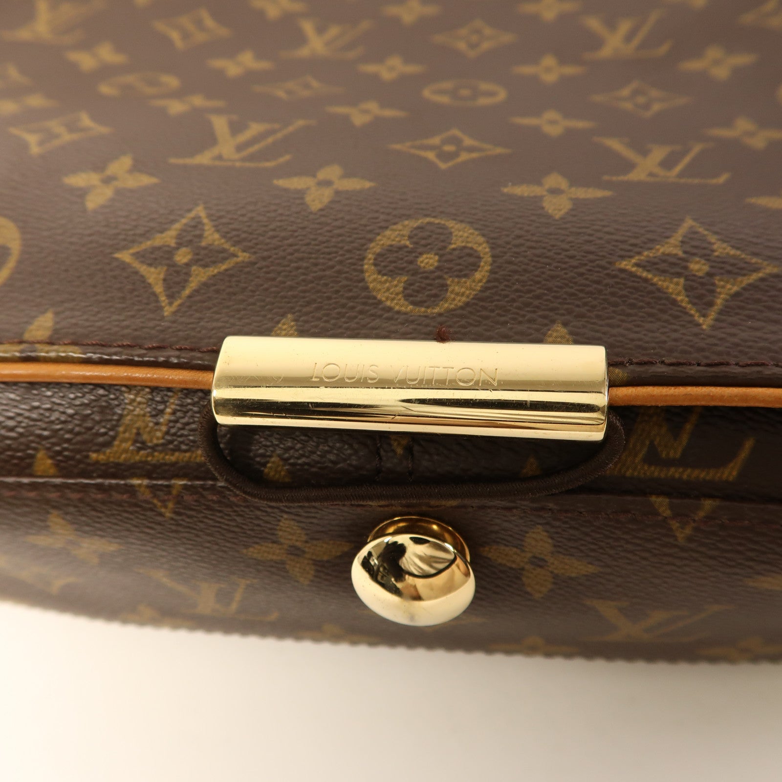 LOUIS VUITTON Monogram Abbesses金扣肩背袋