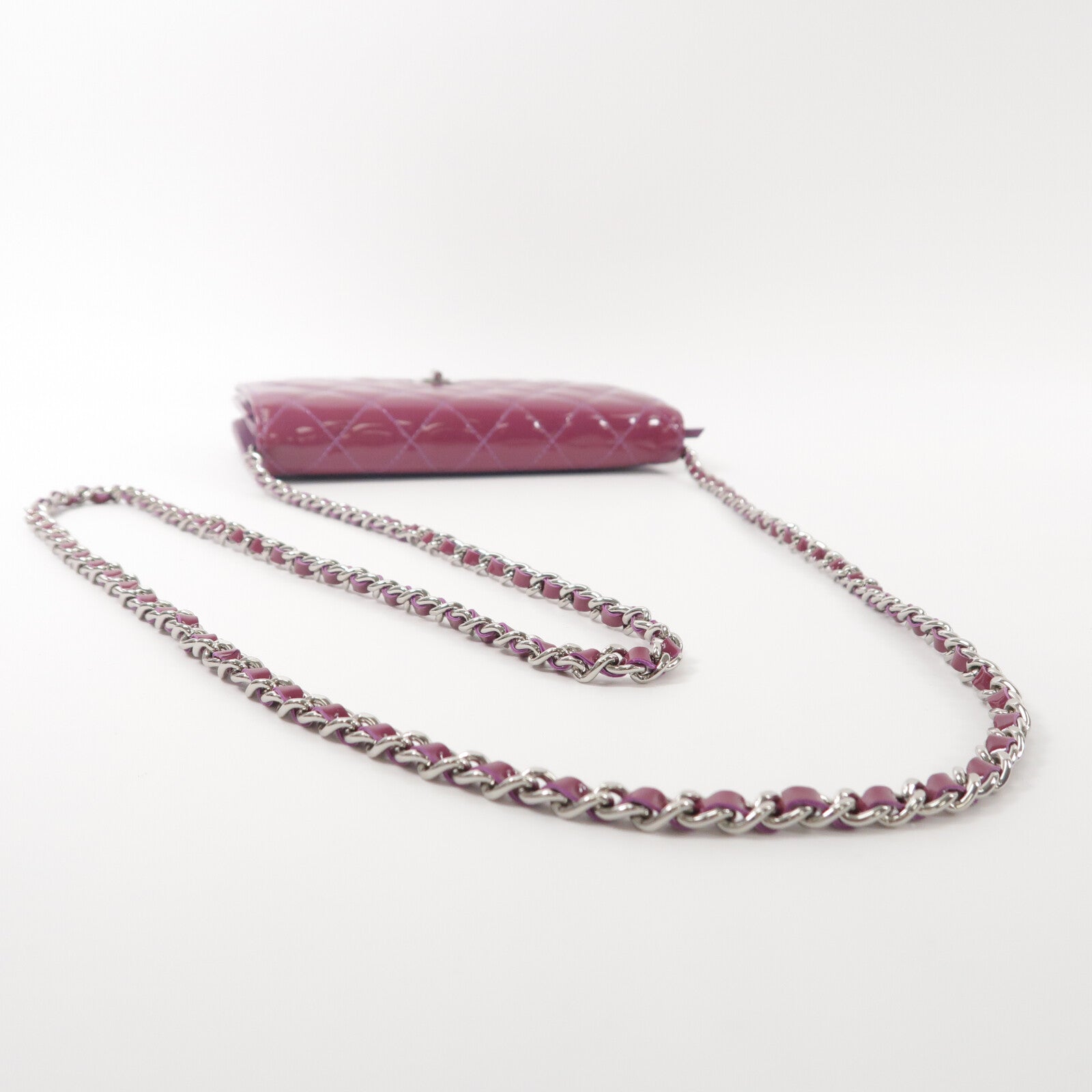 CHANEL 漆皮皮革2.55 Wallet On Chain鏈帶肩背袋