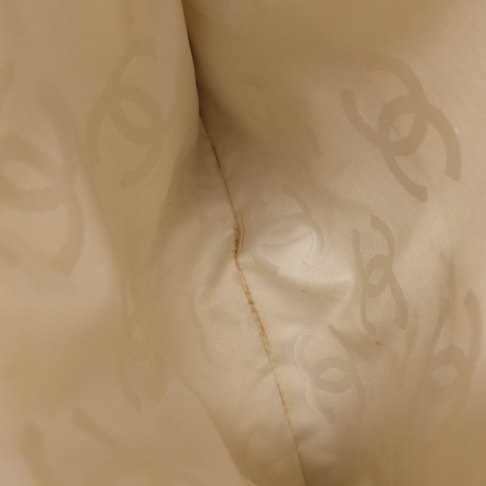 CHANEL 【激減優惠】牛皮皮革 Vivian Tote金色扣手挽袋
