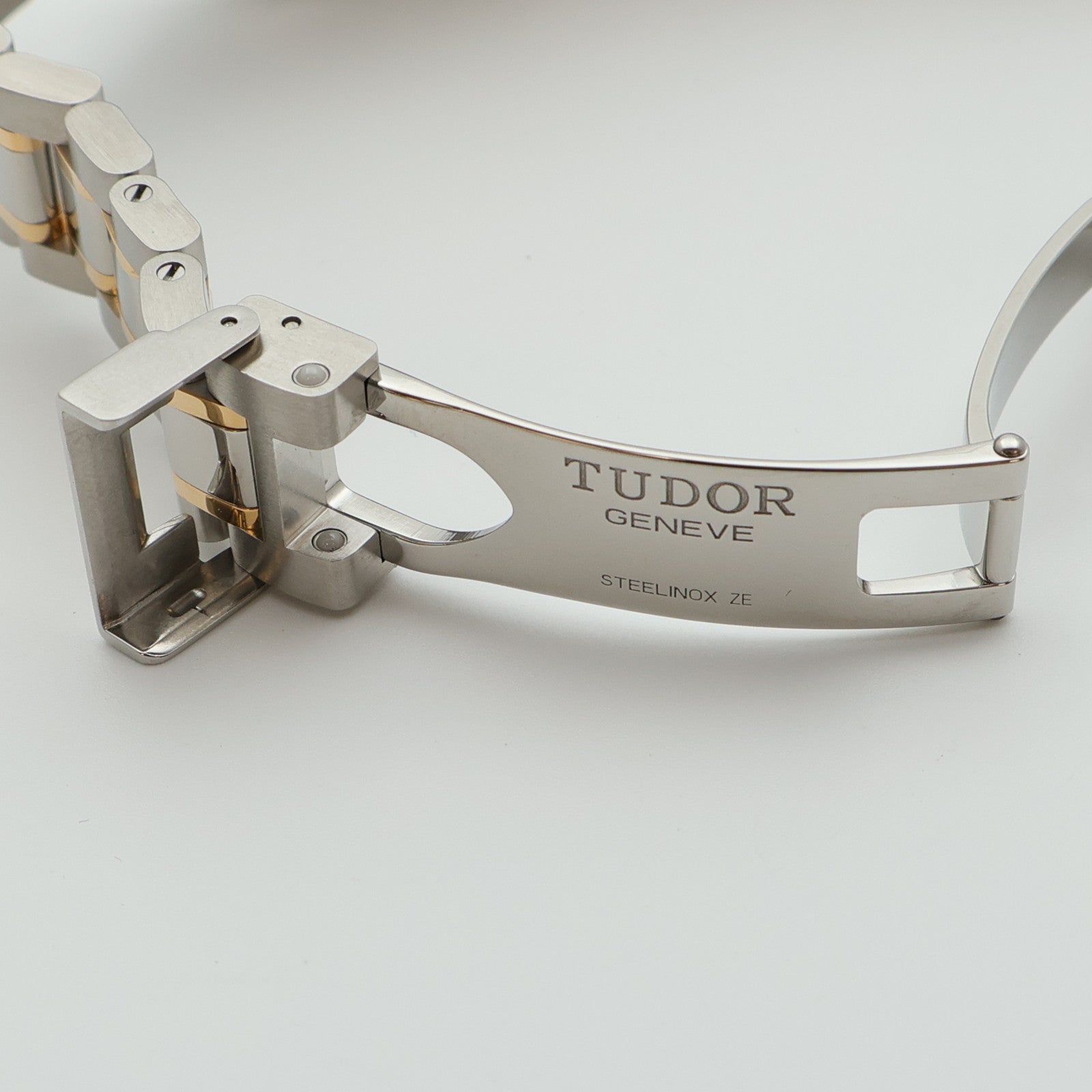 TUDOR Tudor Style 12503