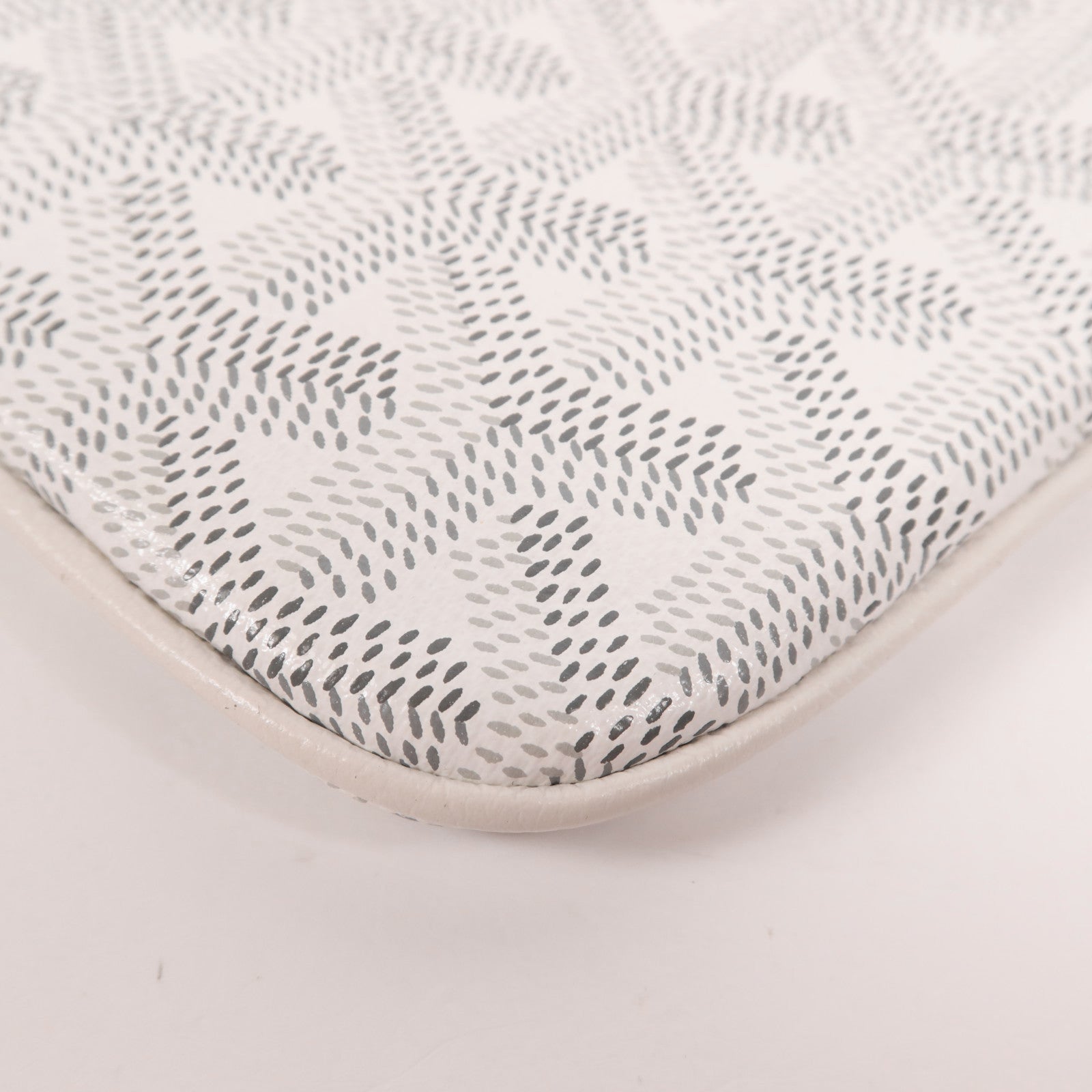 GOYARD 塗層帆布Clutch銀扣手拿包