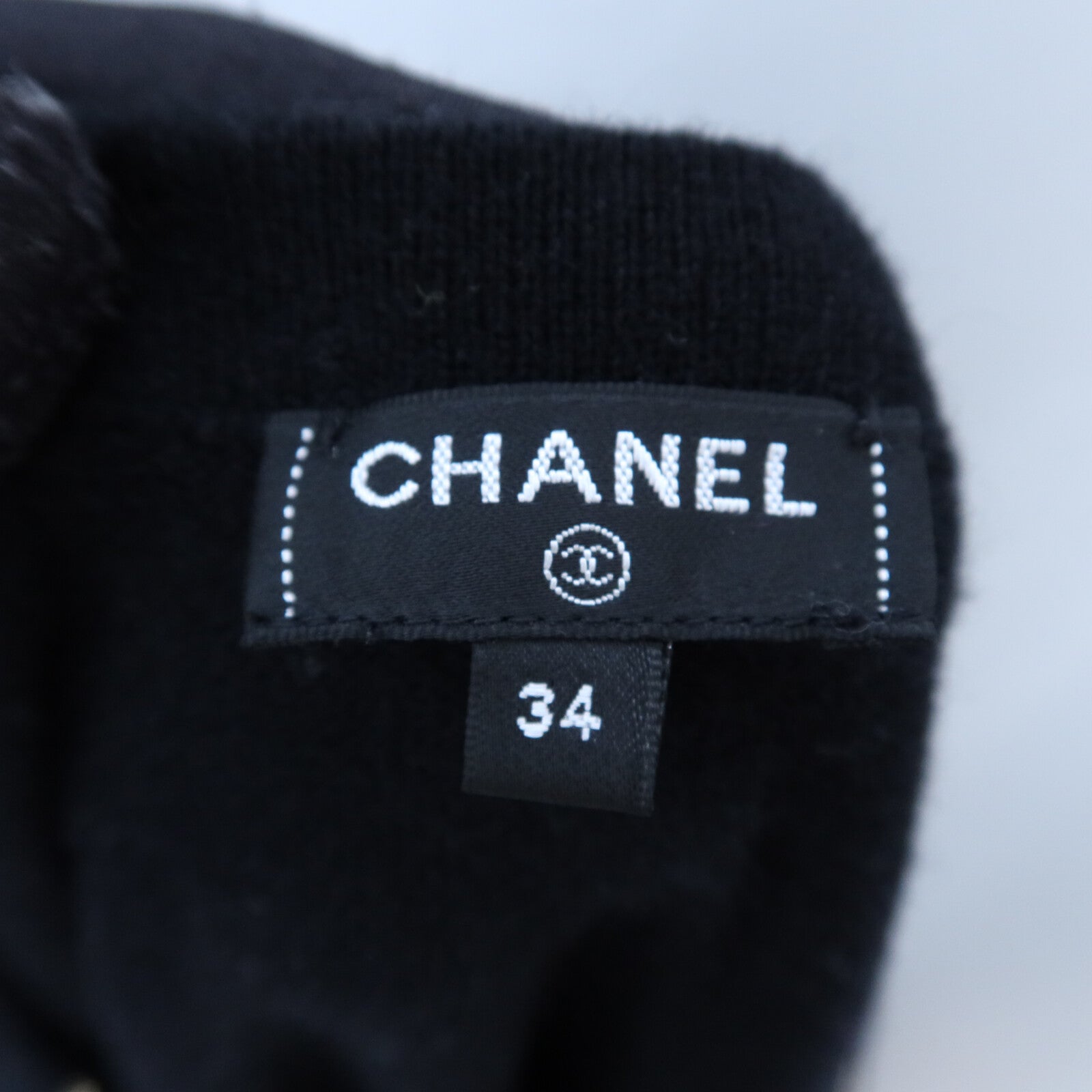 CHANEL Cashmere Coco Mark 20K Knit Sweater針織
