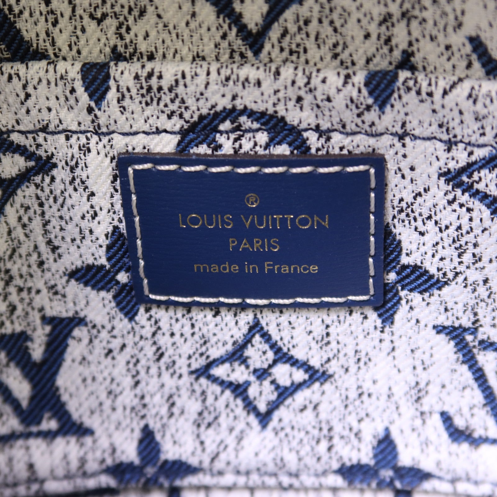 LOUIS VUITTON Monogram Denim Square Bag金扣手挽袋