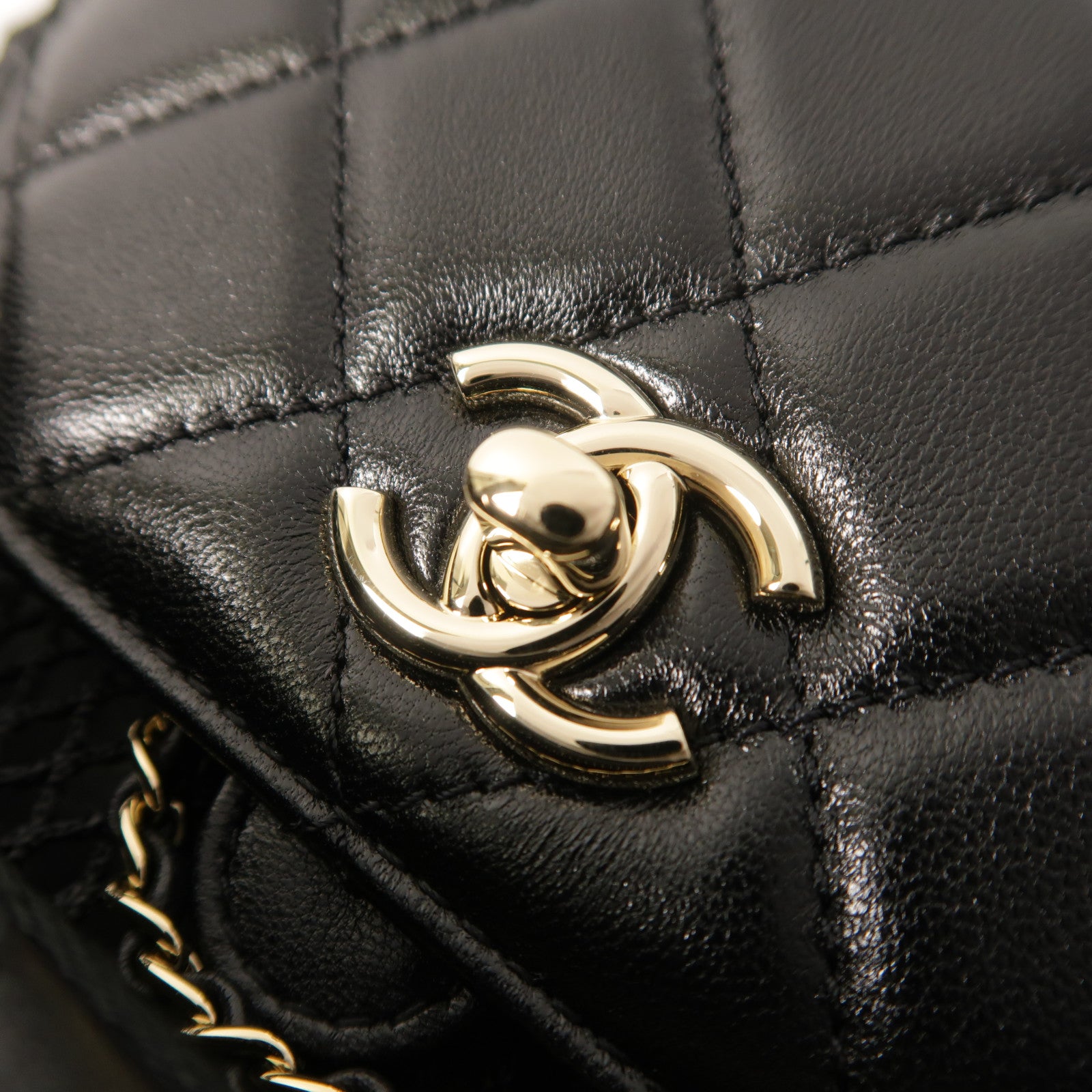 CHANEL 【激減優惠】Mesh/羊皮皮革Duma Backpack金扣背包