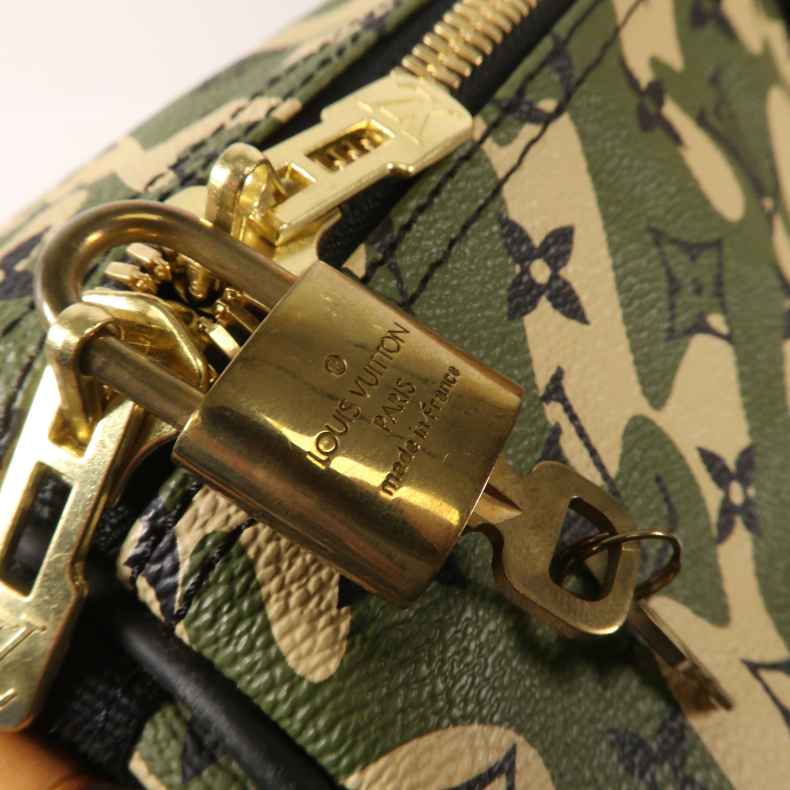 LOUIS VUITTON Monogramouflage Keepall Bandoulie 55金扣手挽肩背兩用袋 55