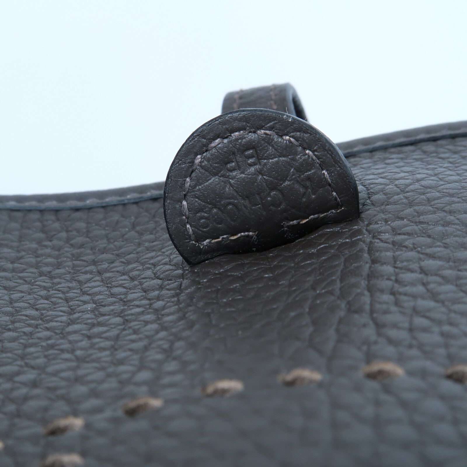 HERMES Clemence皮革Evelyne TPM肩背袋Ebene