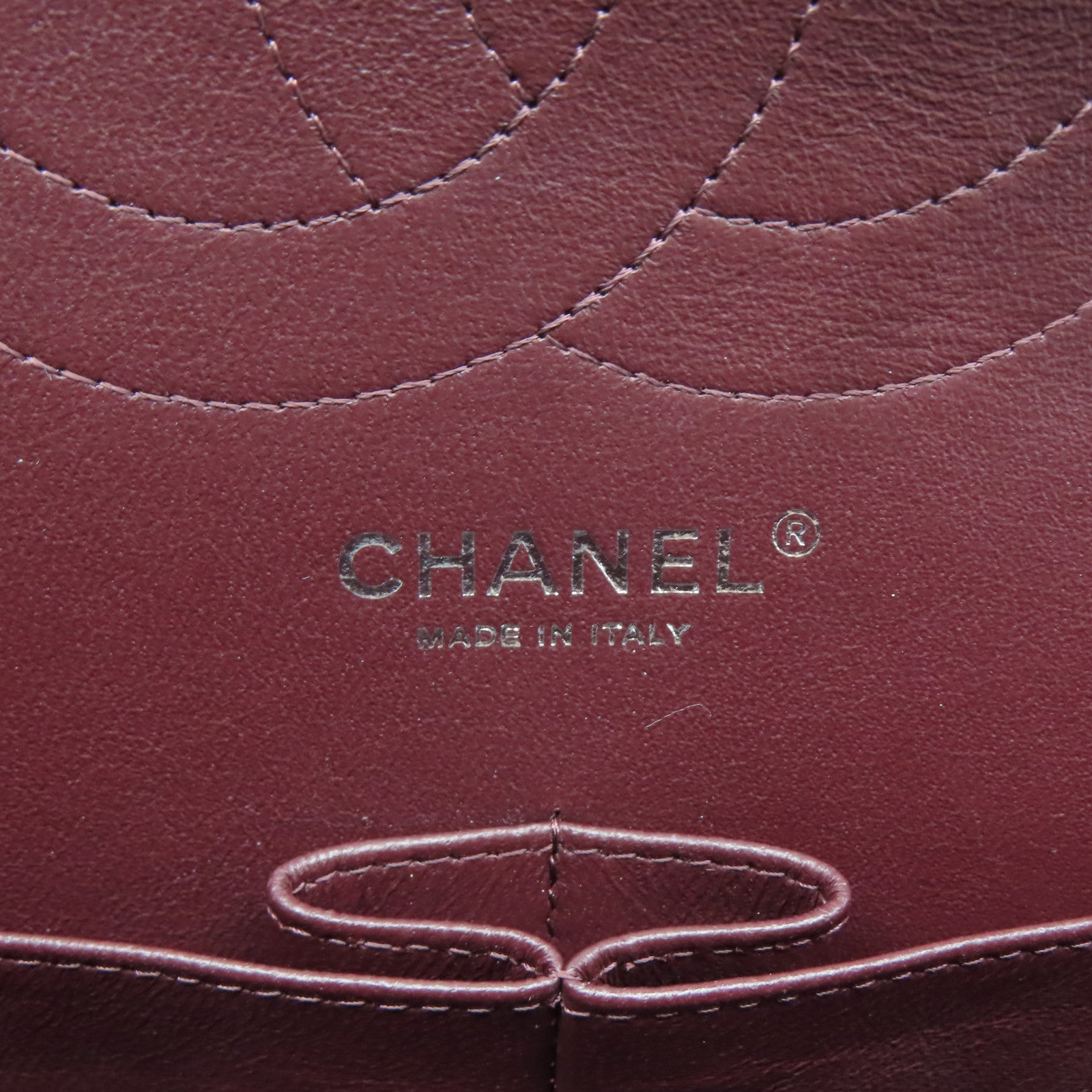 CHANEL 【激減優惠】菱格Caviar皮革Classic銀扣肩背袋黑色