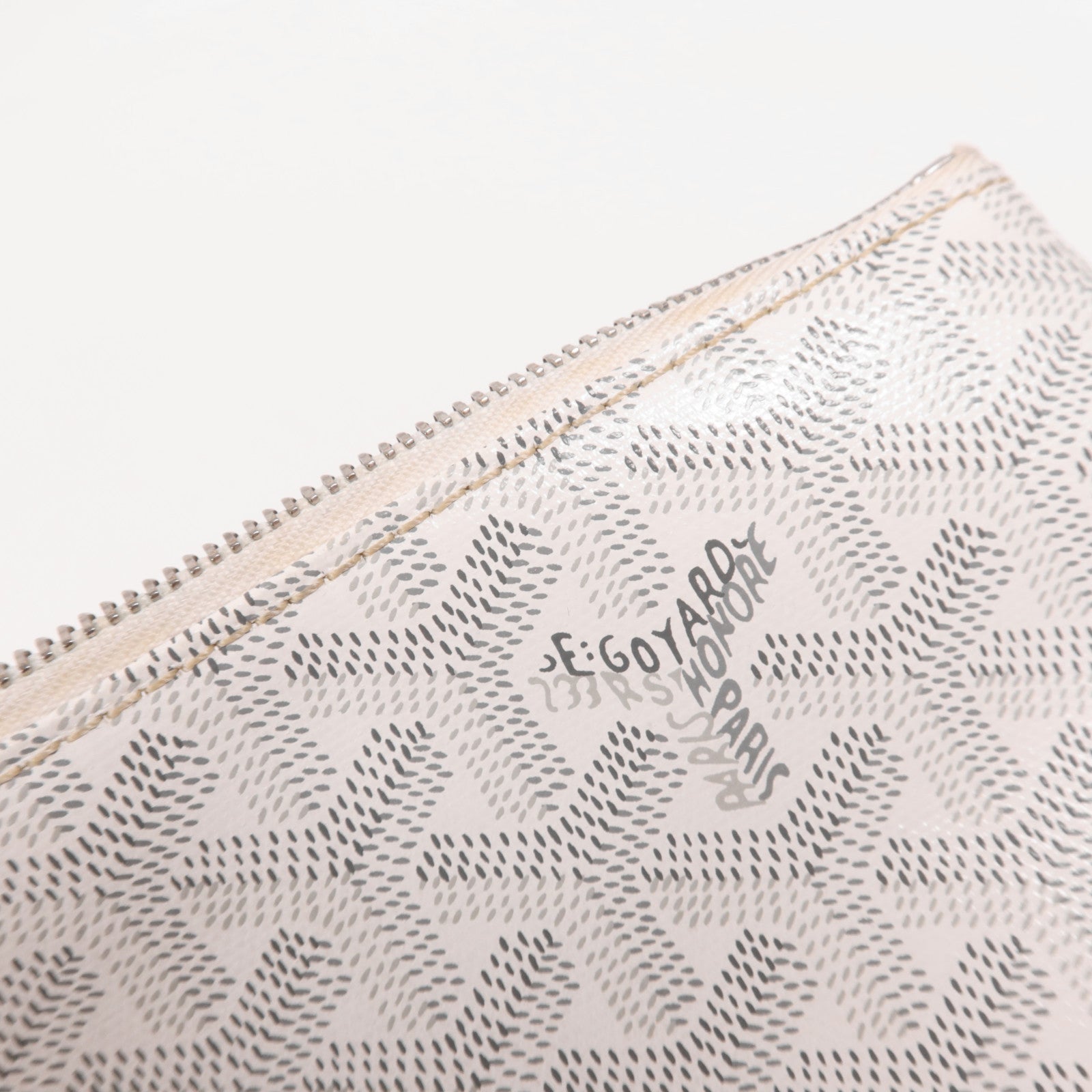 GOYARD 塗層帆布Clutch銀扣手拿包