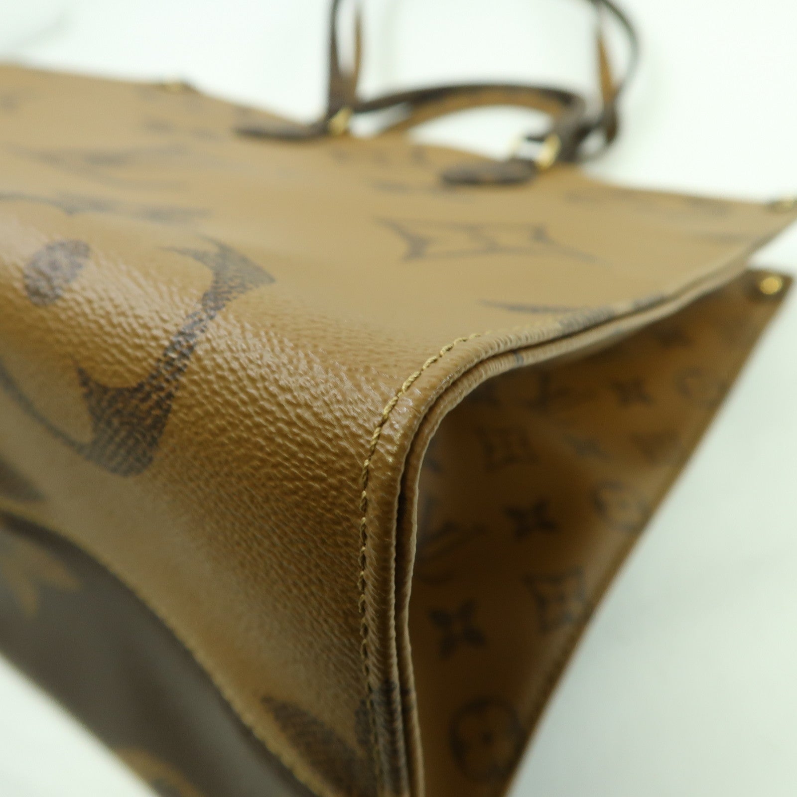 LOUIS VUITTON Monogram Giant Reverse On The Go GM金扣手挽肩背兩用袋啡色