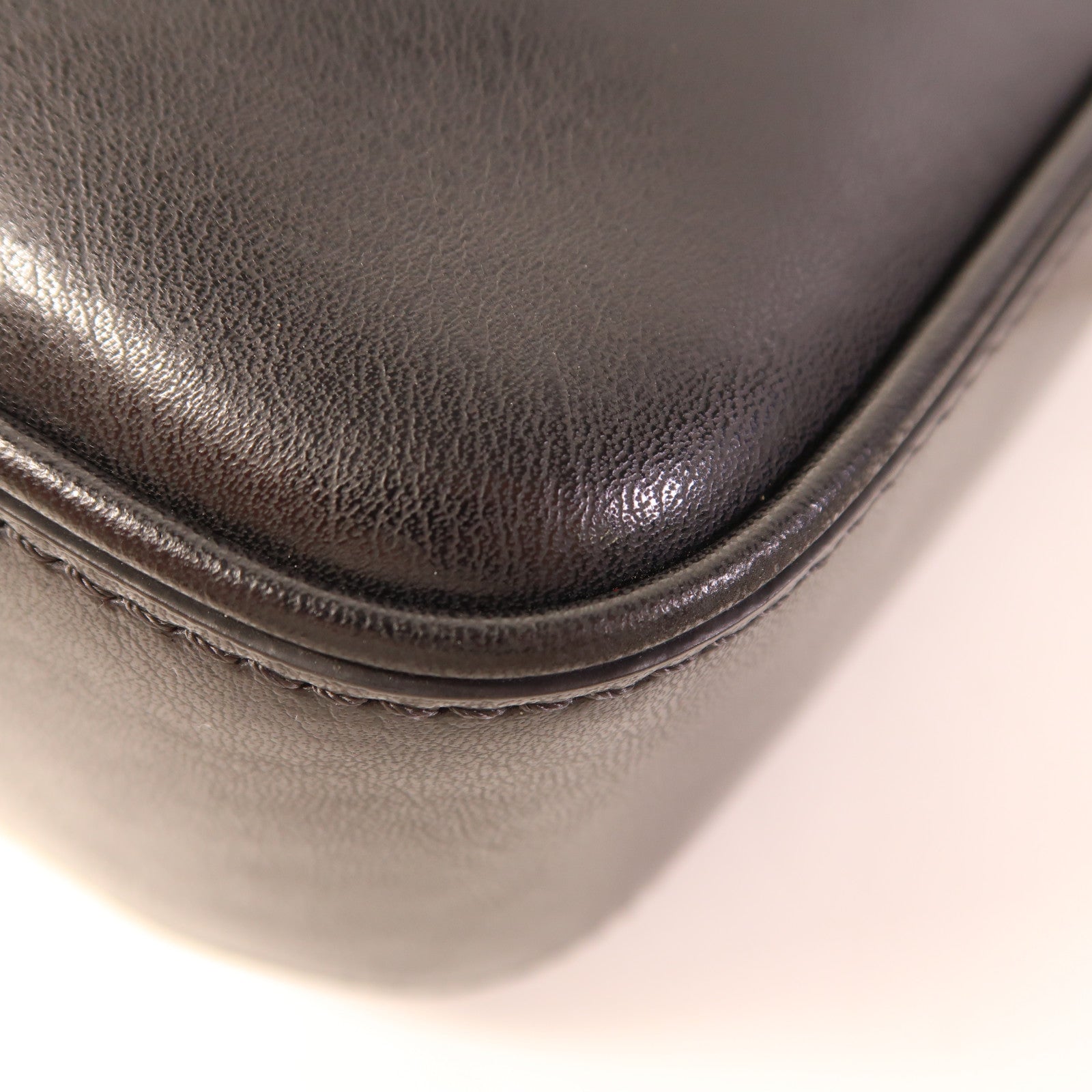 GIVENCHY 牛皮皮革Patterned Bag銀扣肩背袋