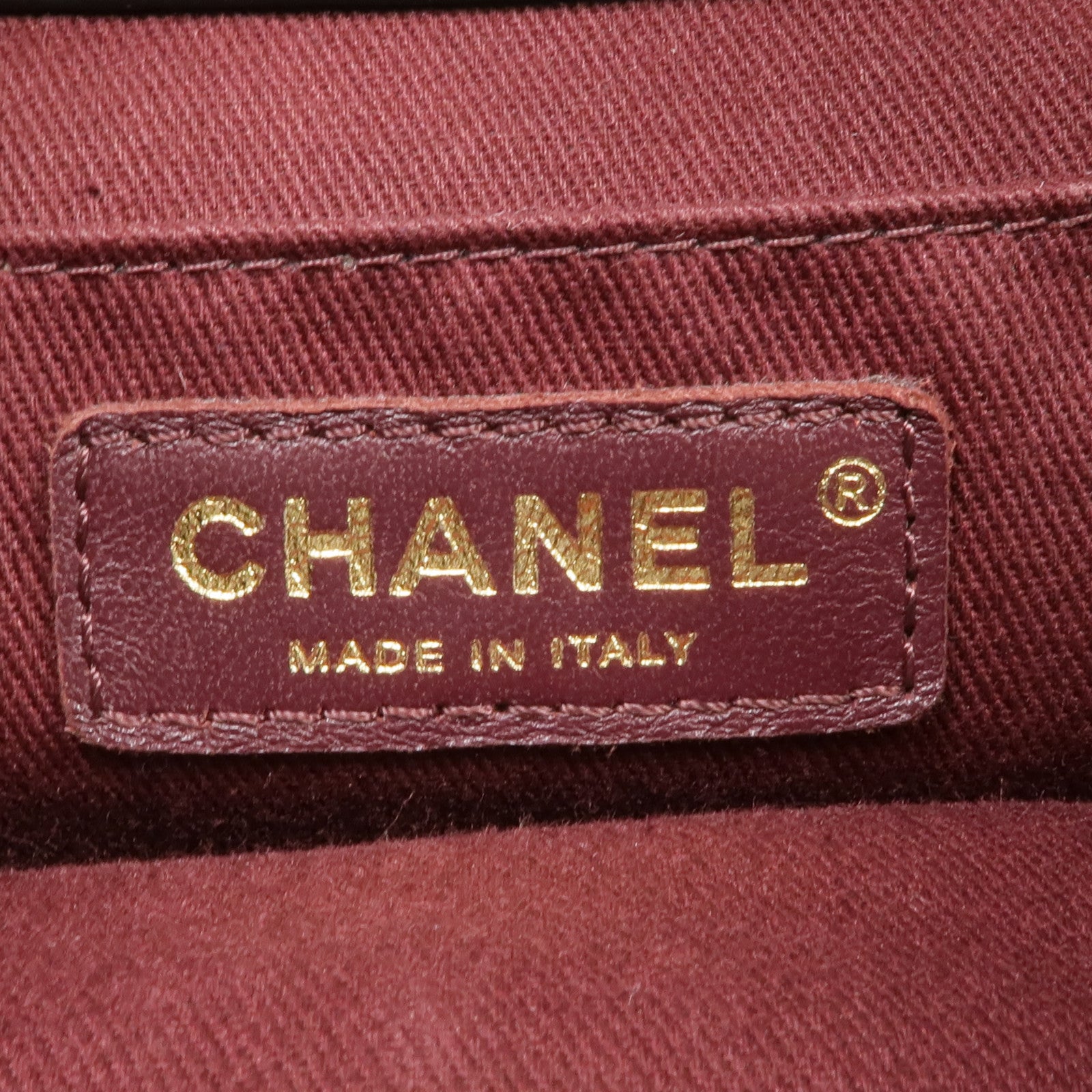 CHANEL 牛皮皮革Materasse Shoulder Bag金扣鏈帶肩背袋