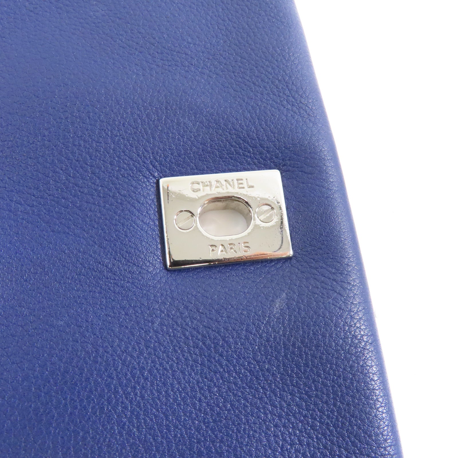 CHANEL 菱格皮革Chain Shoulder銀扣鏈帶肩背袋藍色