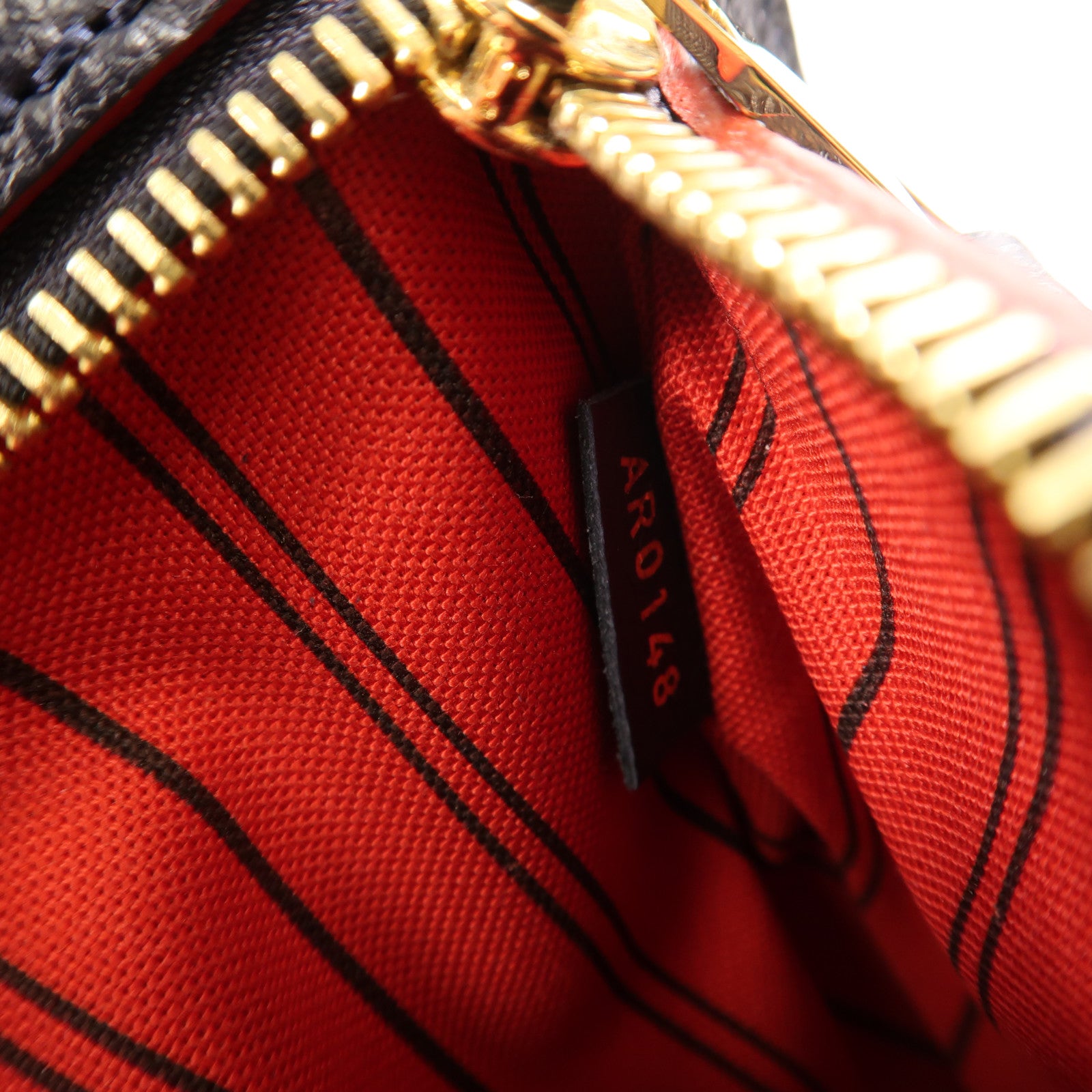 LOUIS VUITTON Monogram Empreinte Pochette Metis金扣手挽肩背兩用袋