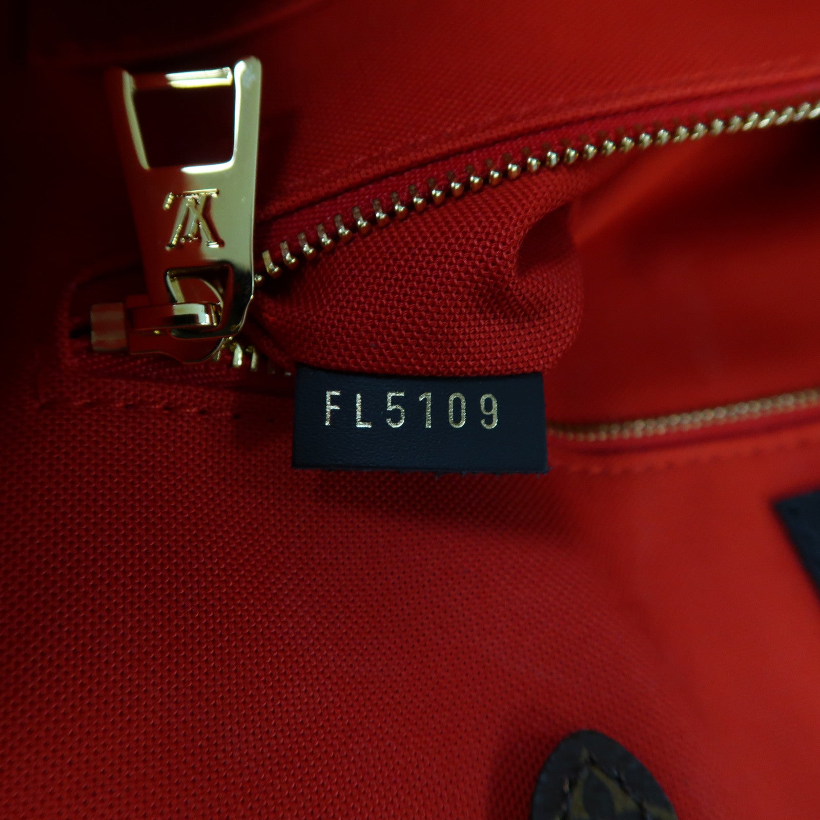 LOUIS VUITTON Monogram Giant Reverse On The Go GM金扣手挽肩背兩用袋啡色