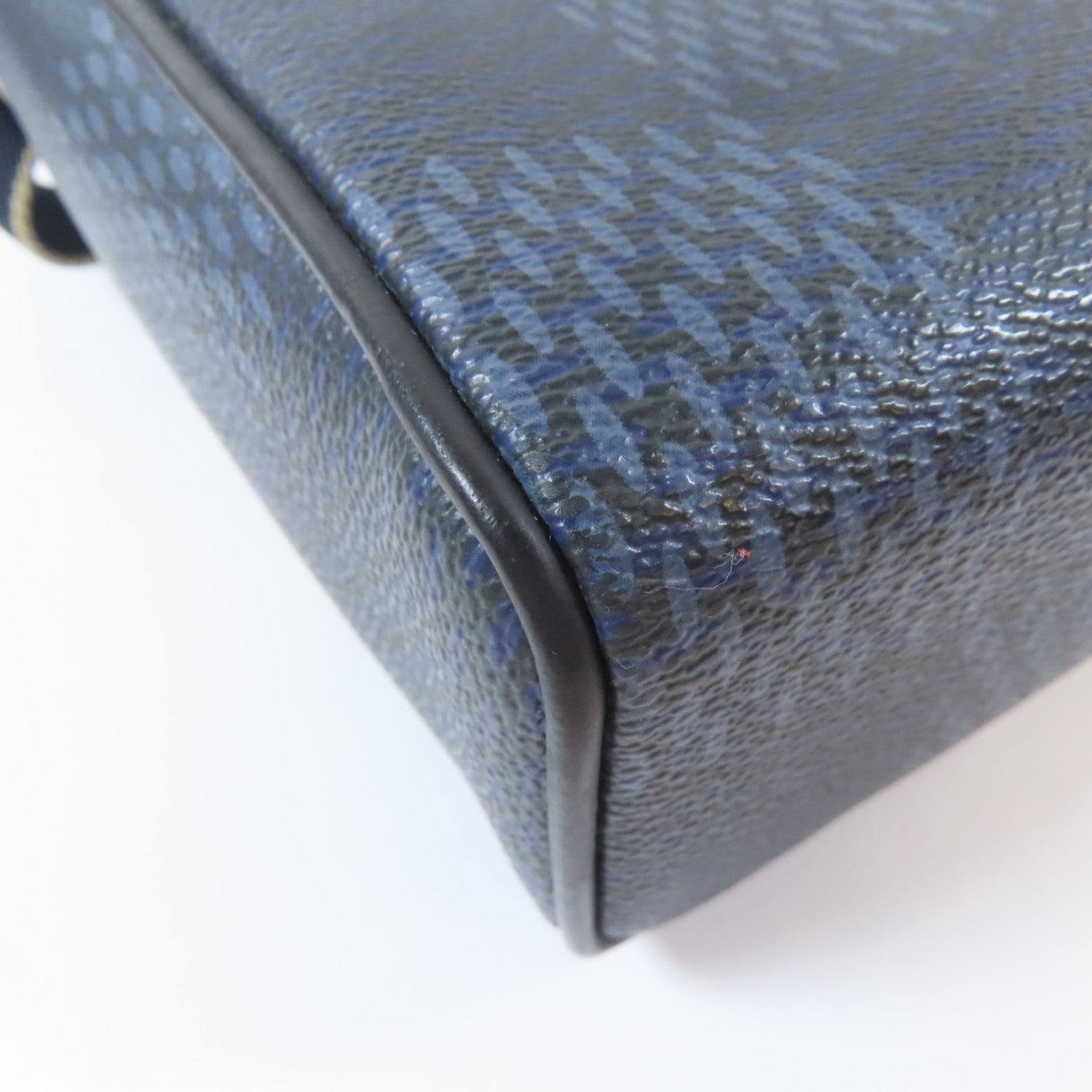 LOUIS VUITTON Damier Cobalt District 2017銀扣肩背袋深藍色/白色/紅色