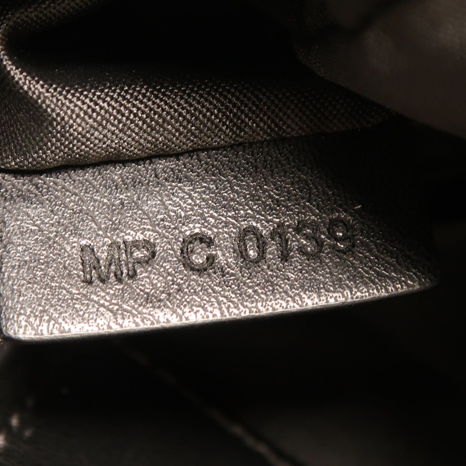 GIVENCHY 牛皮皮革Patterned Bag銀扣肩背袋