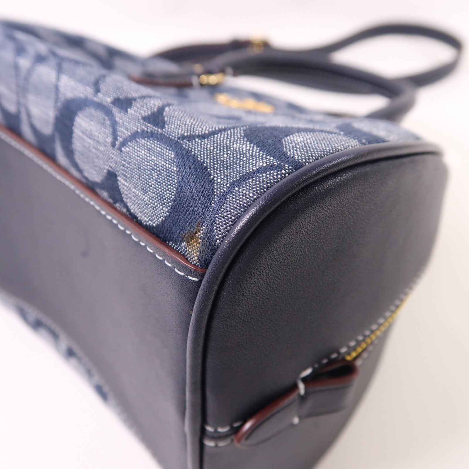 COACH 牛仔布Sydney Satchel金扣手挽肩背兩用袋
