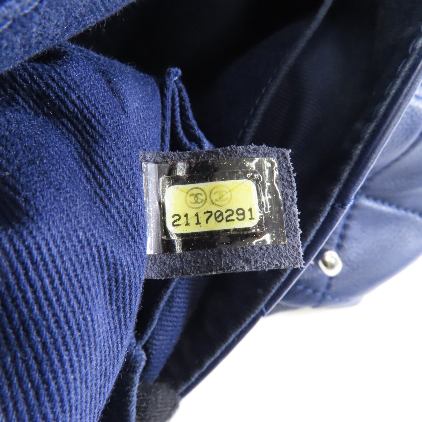 CHANEL 菱格皮革Chain Shoulder銀扣鏈帶肩背袋藍色