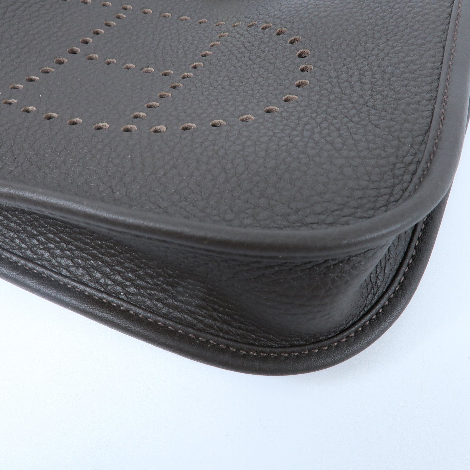 HERMES Clemence皮革Evelyne 23肩背袋Ebene