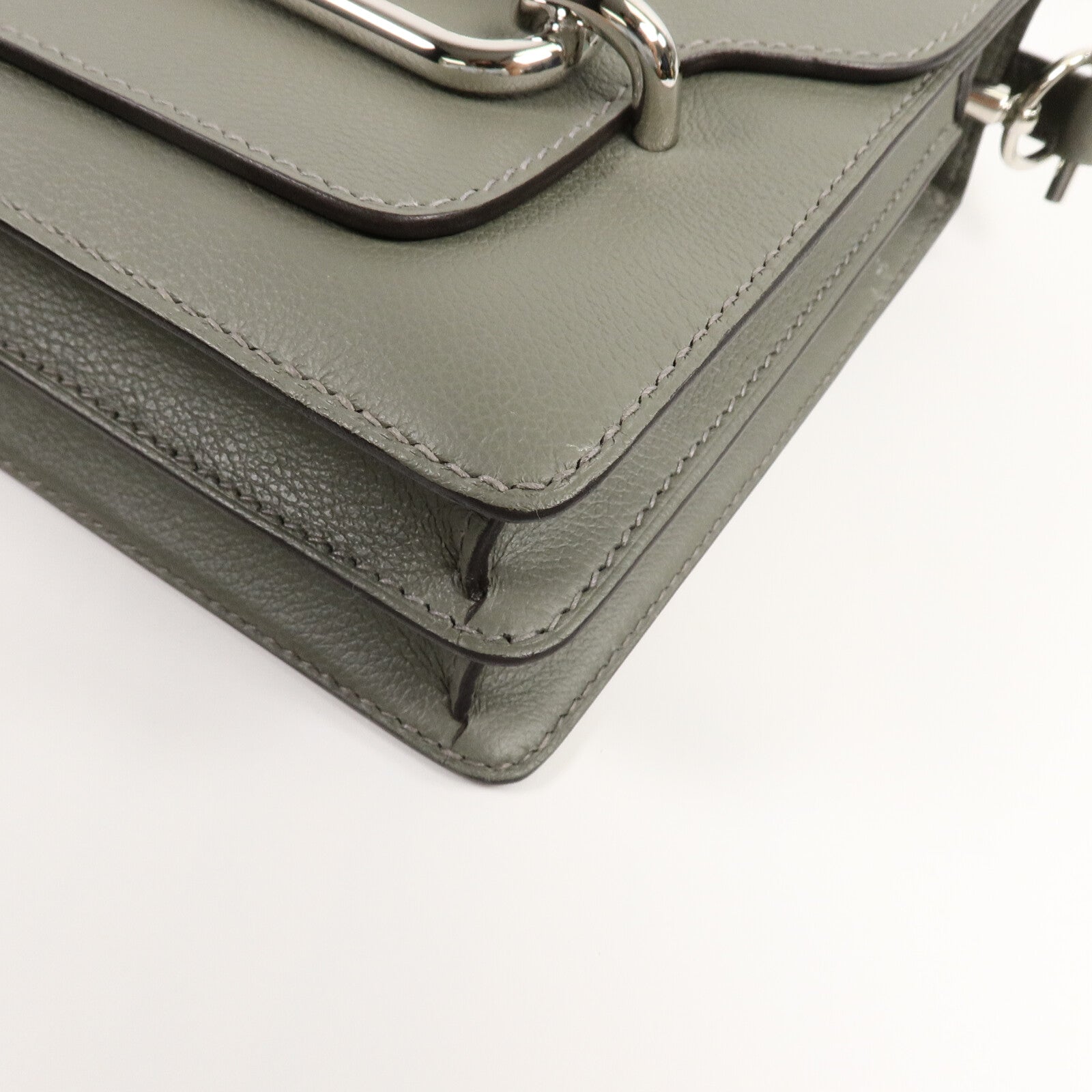 HERMES Evercolor皮革Roulis 23肩背袋Gris Meyer