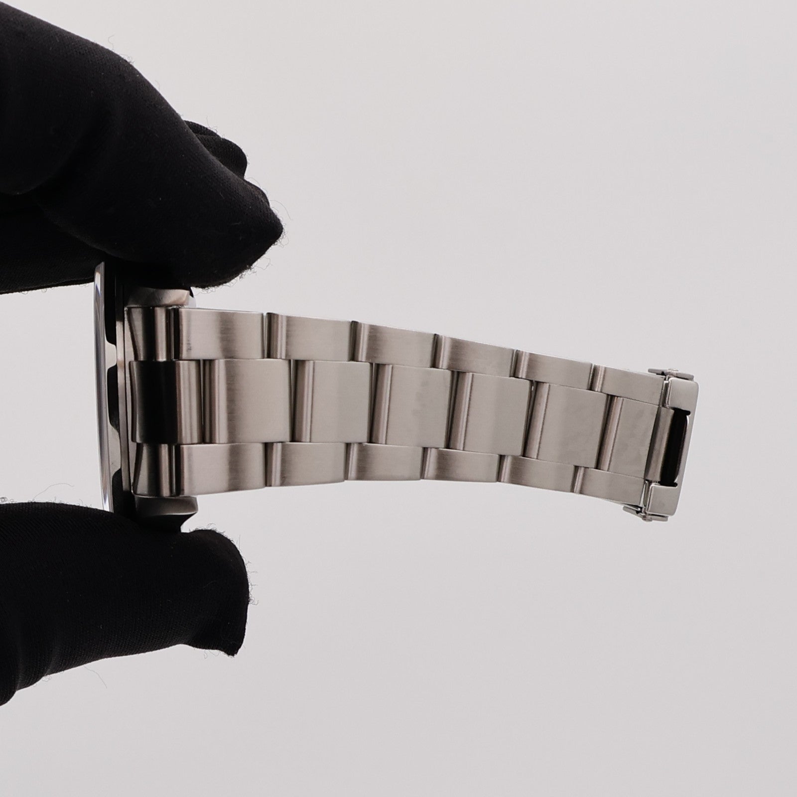 ROLEX Explorer I 114270